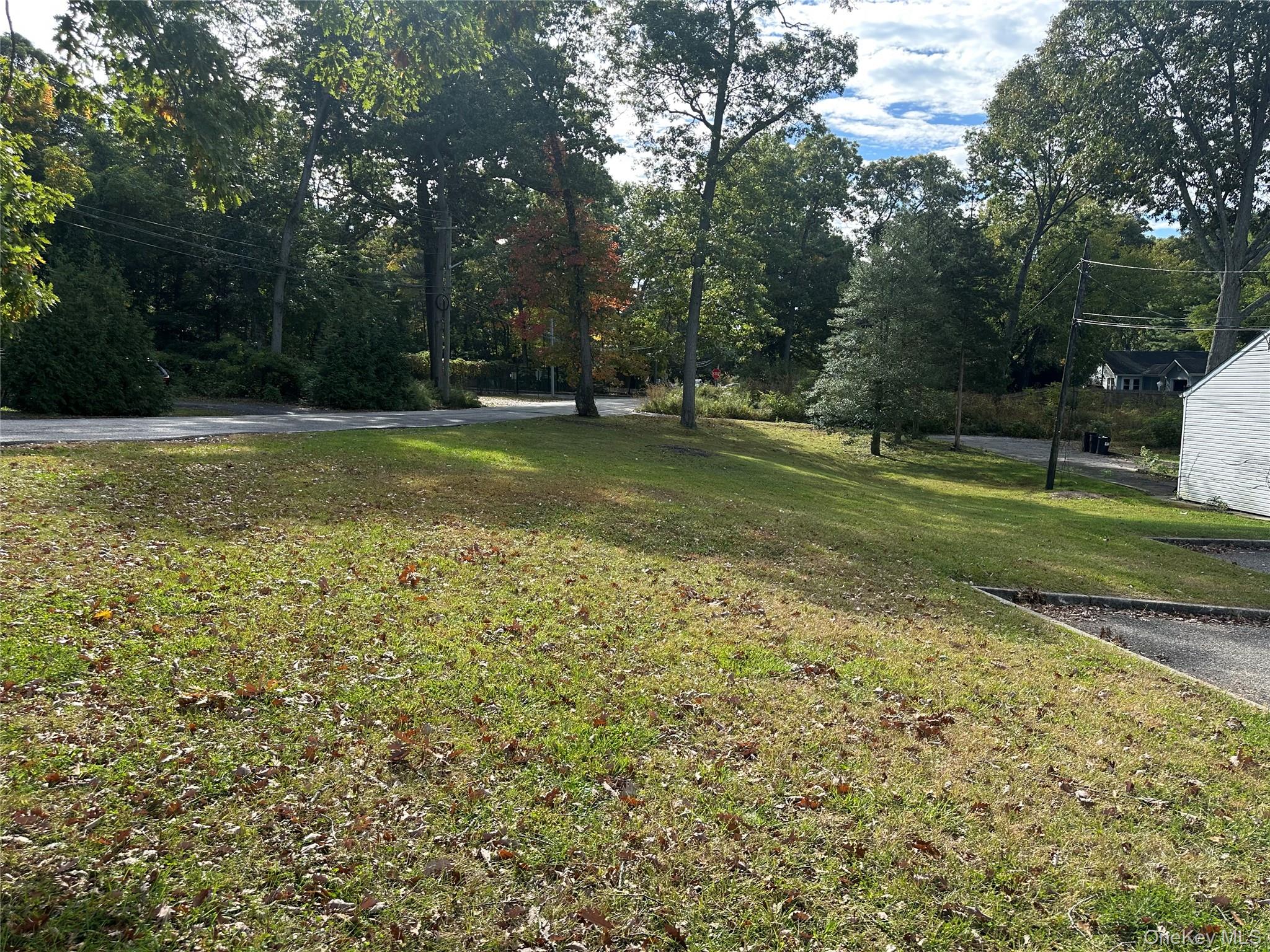 4 New Lane Property Photo 3