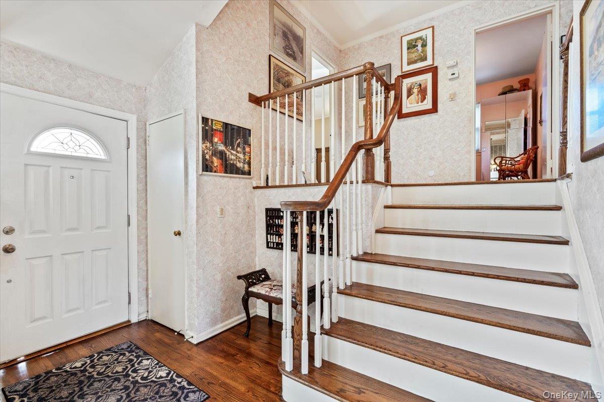 8 Temme Court Property Photo 4