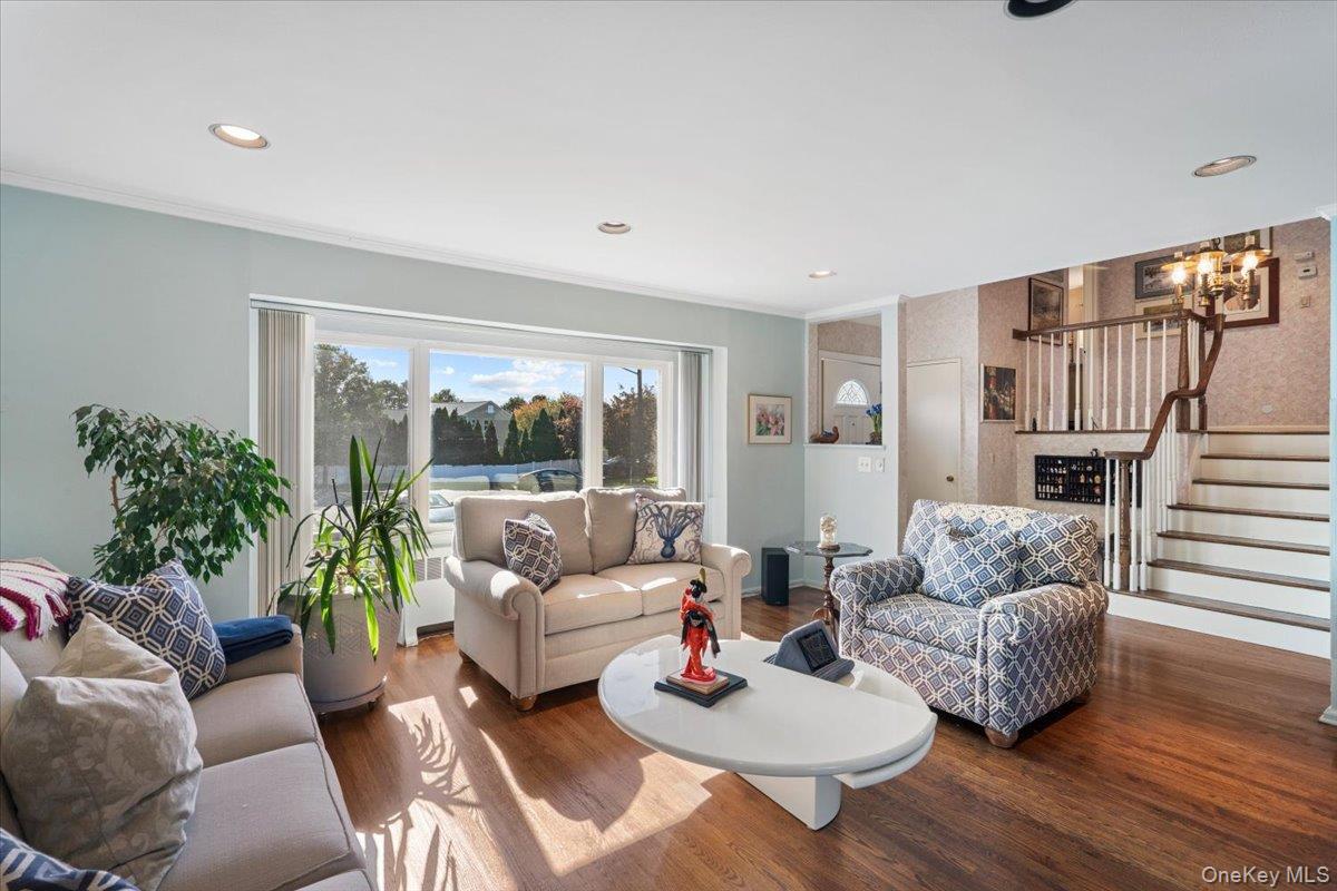 8 Temme Court Property Photo 7