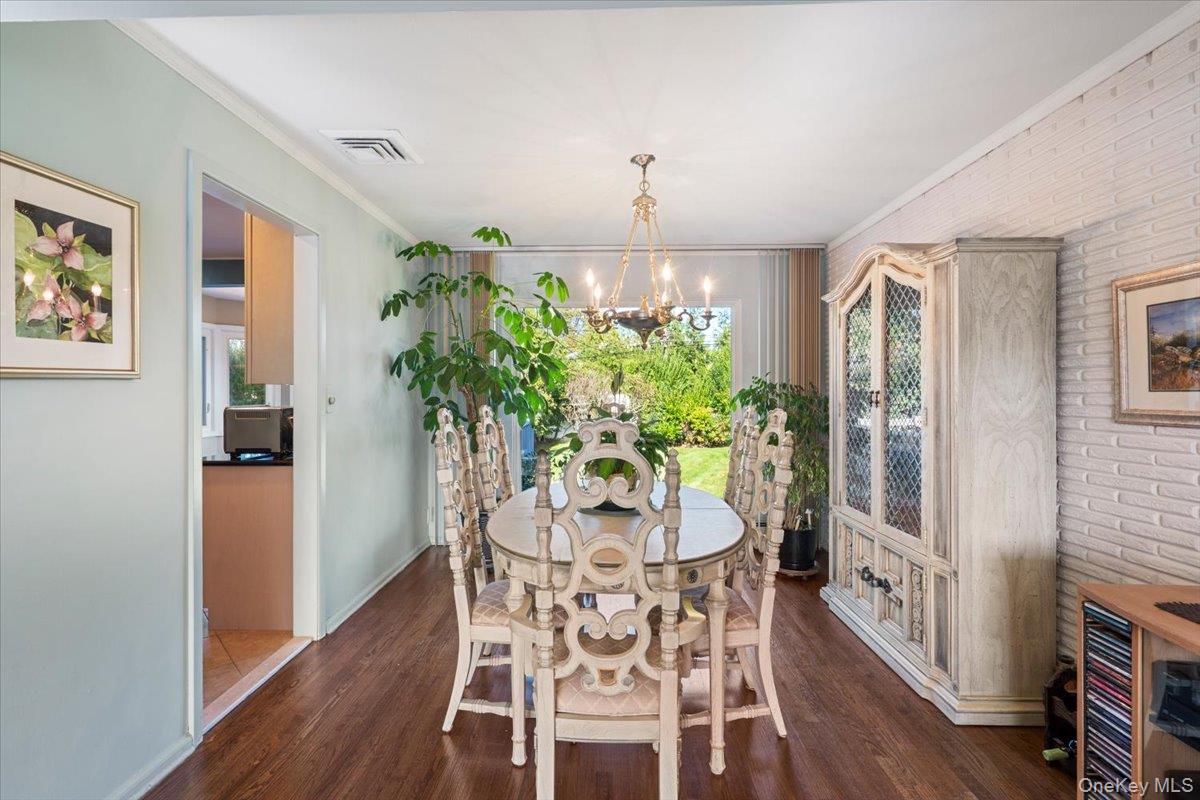 8 Temme Court Property Photo 8