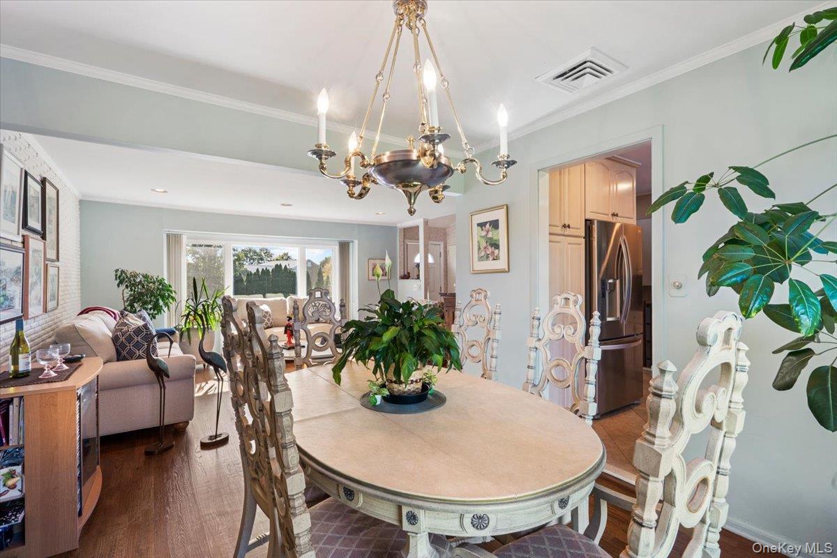 8 Temme Court Property Photo 9