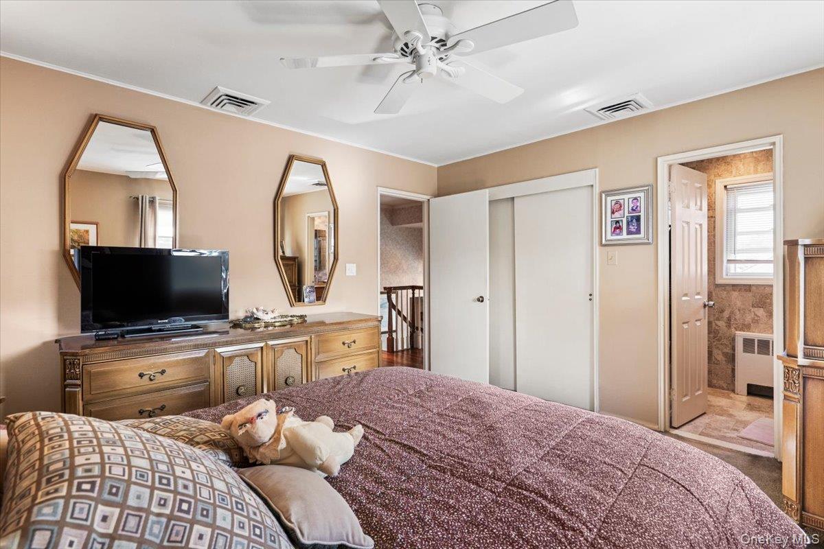 8 Temme Court Property Photo 17