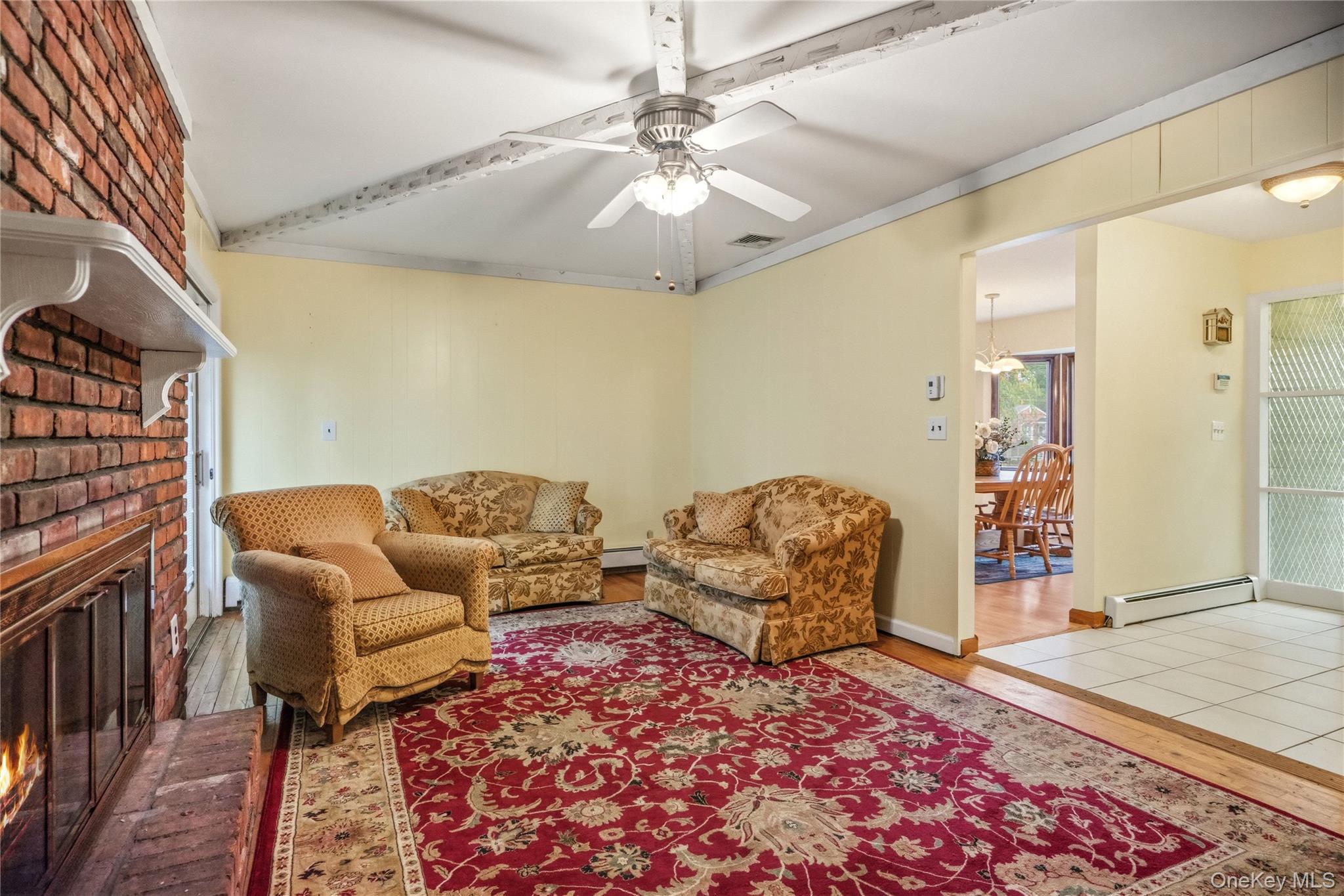 77 E Woodside Avenue Property Photo 6
