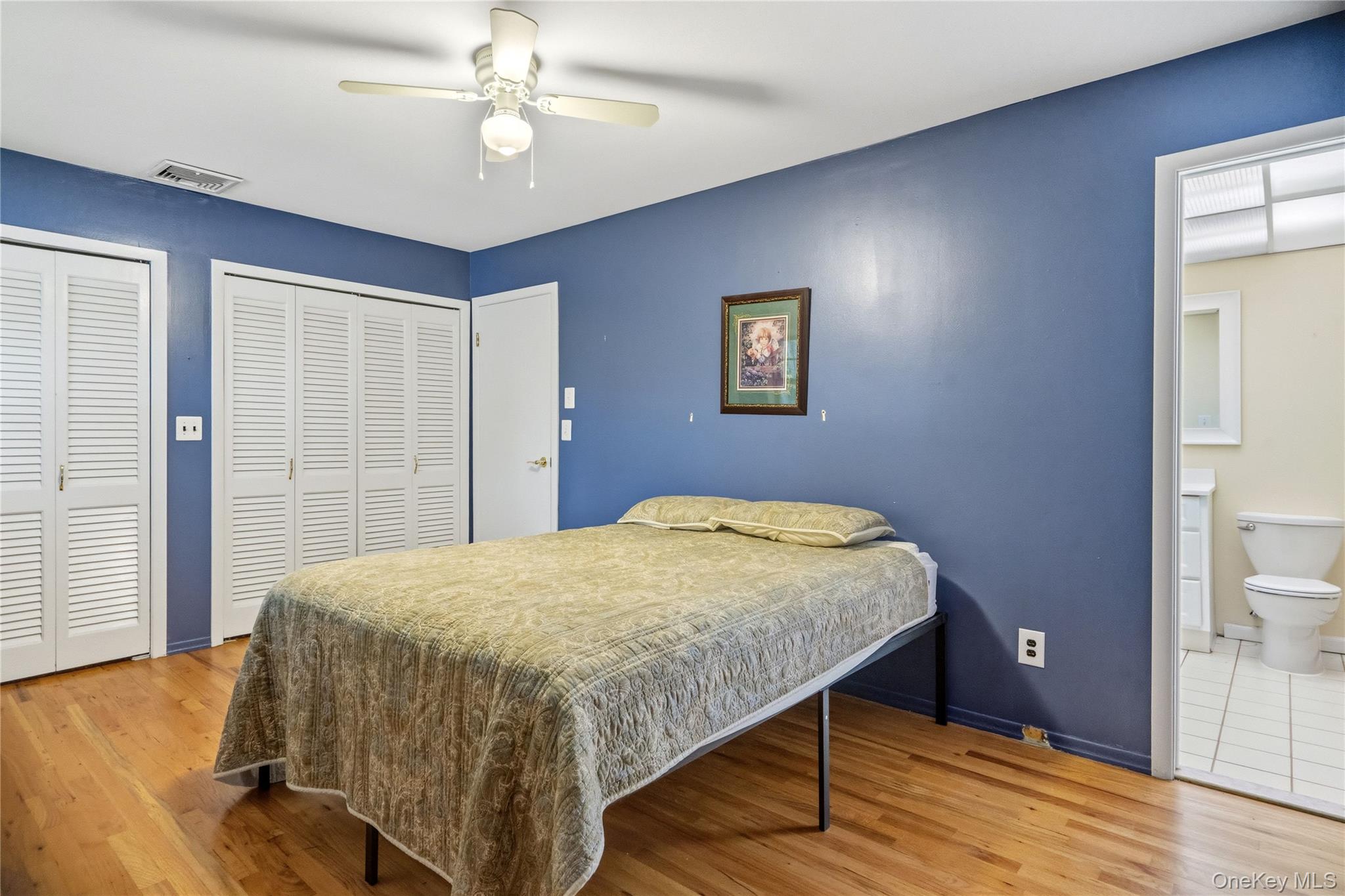 77 E Woodside Avenue Property Photo 15