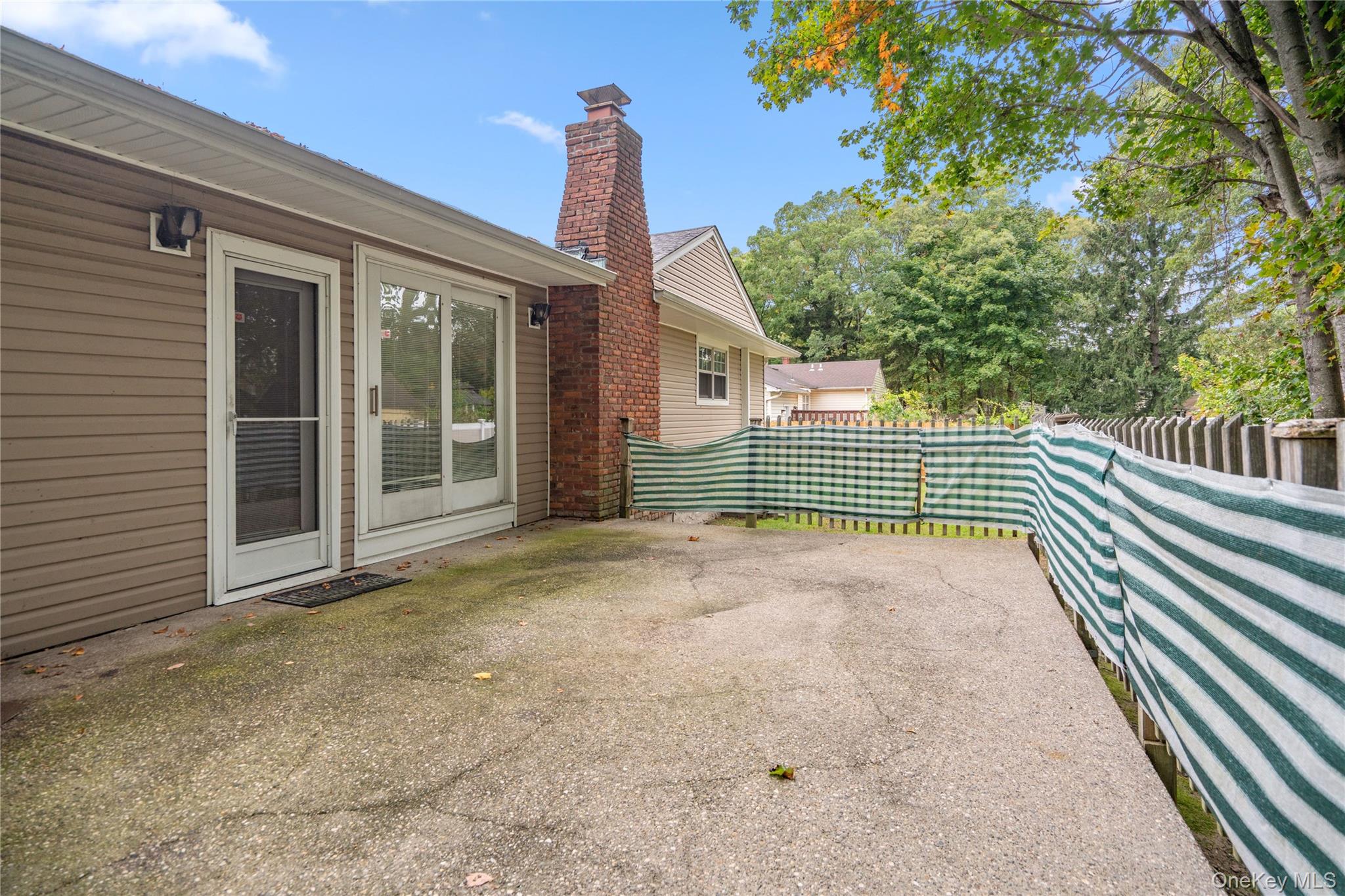 77 E Woodside Avenue Property Photo 24