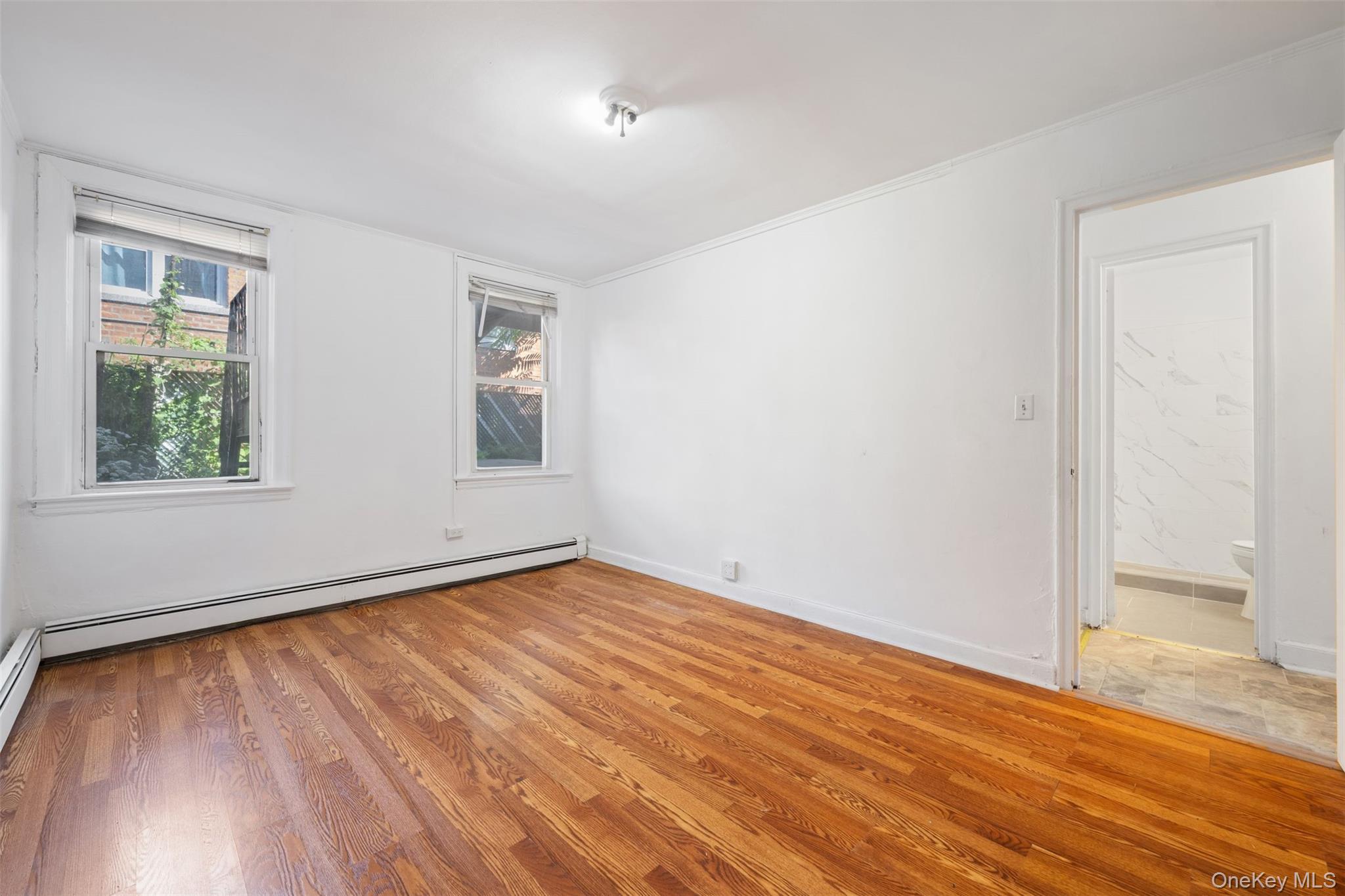 1902 Hone Avenue Property Photo 12