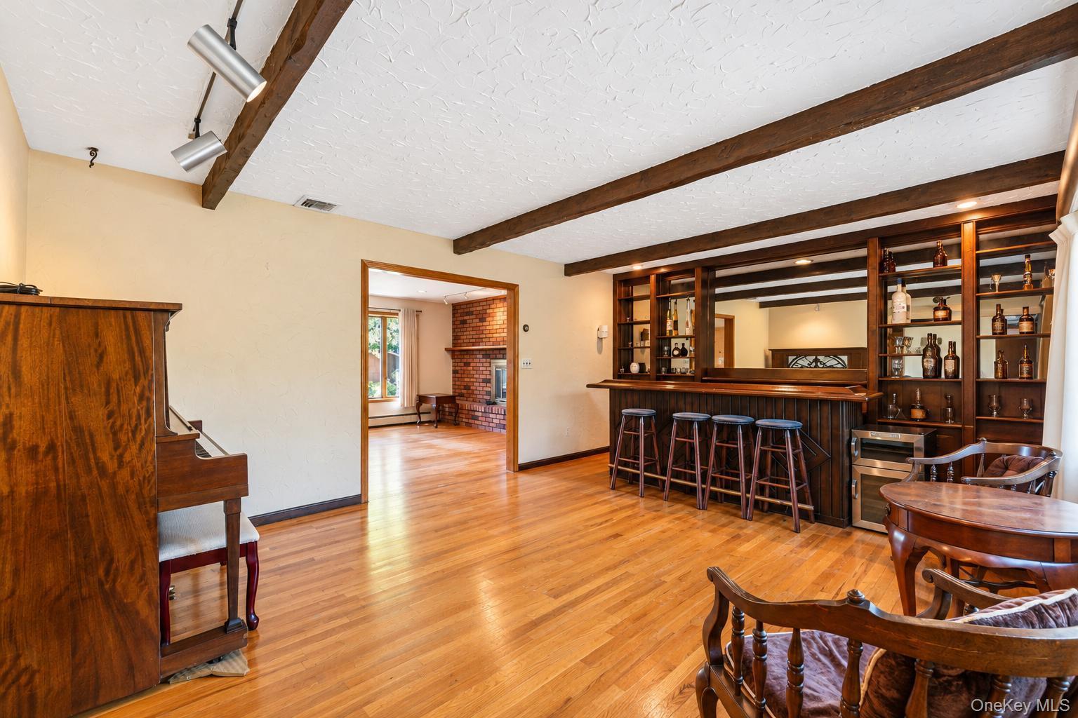 845 Park Avenue Property Photo 15