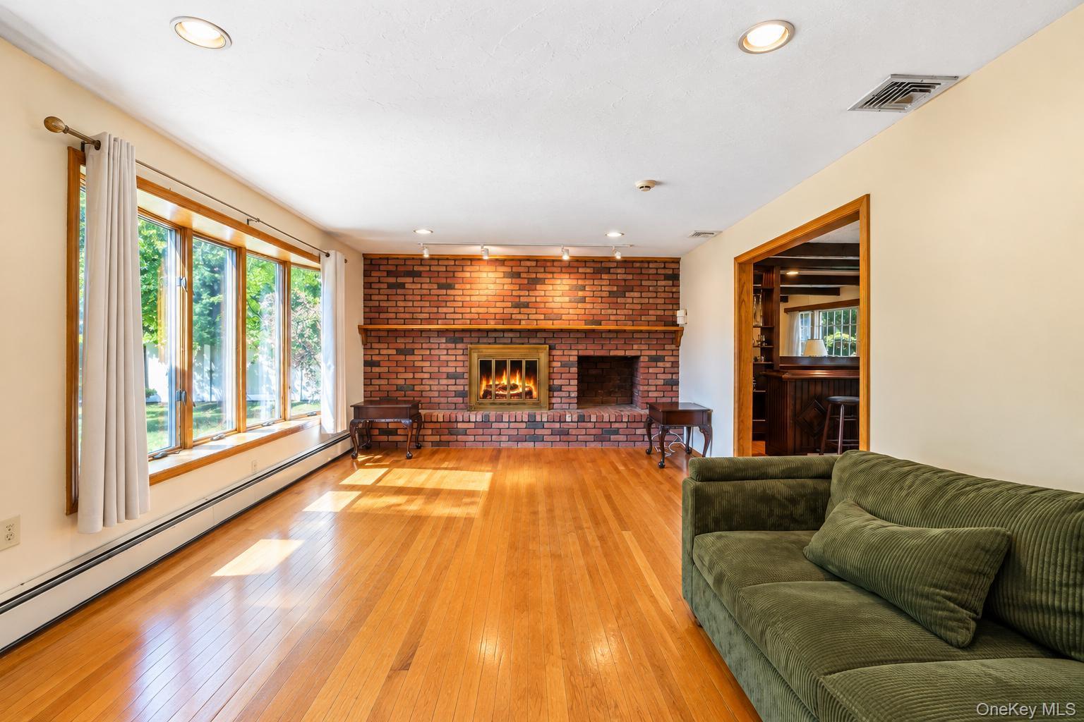 845 Park Avenue Property Photo 21