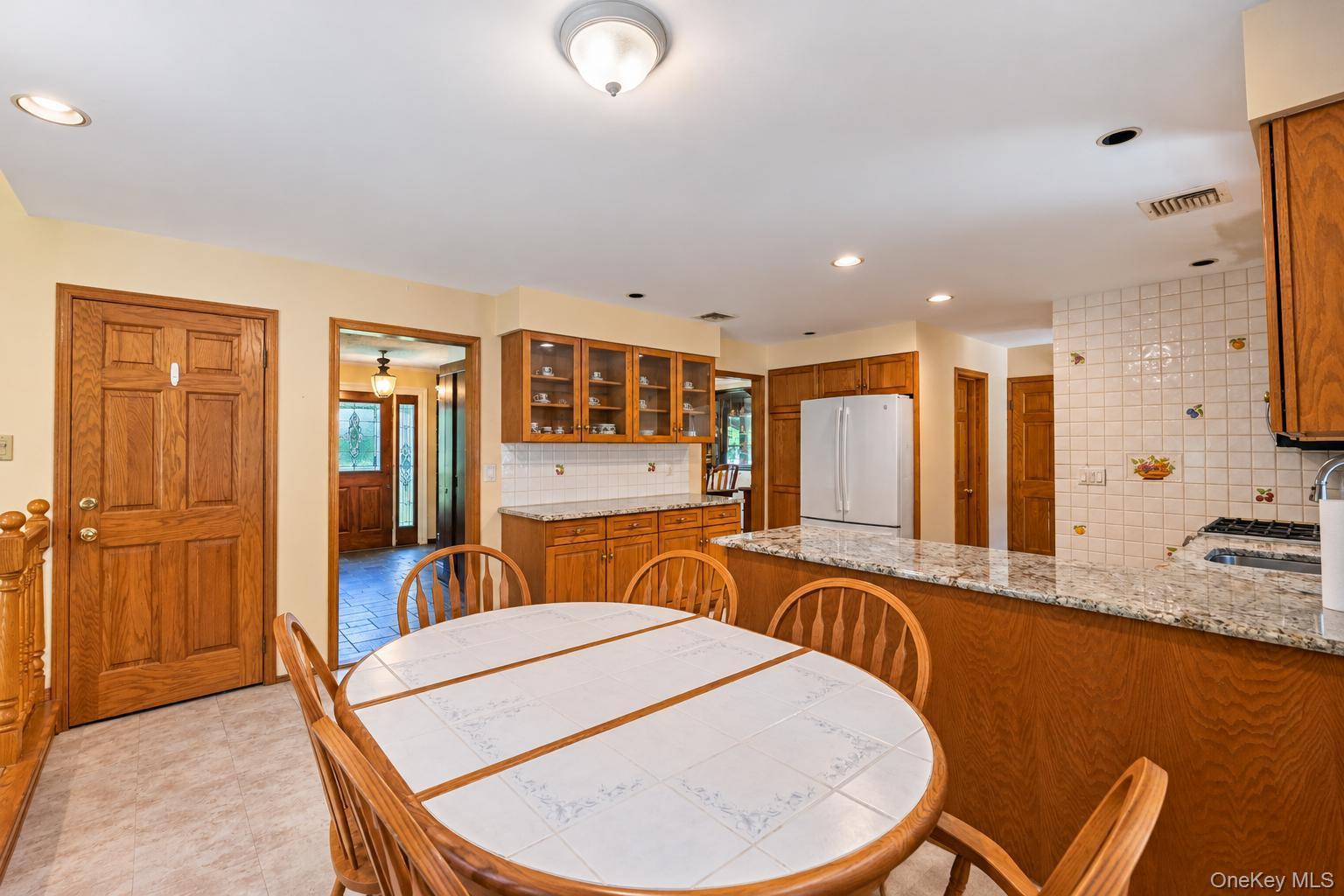 845 Park Avenue Property Photo 26