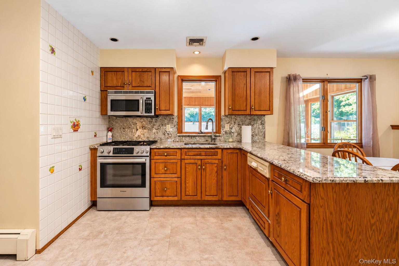 845 Park Avenue Property Photo 30