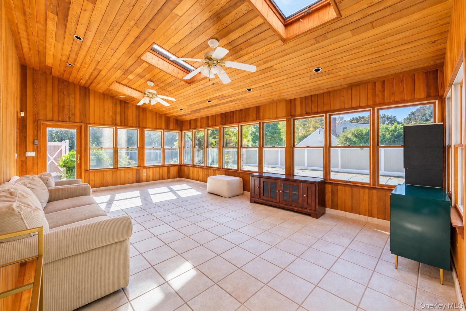 845 Park Avenue Property Photo 35