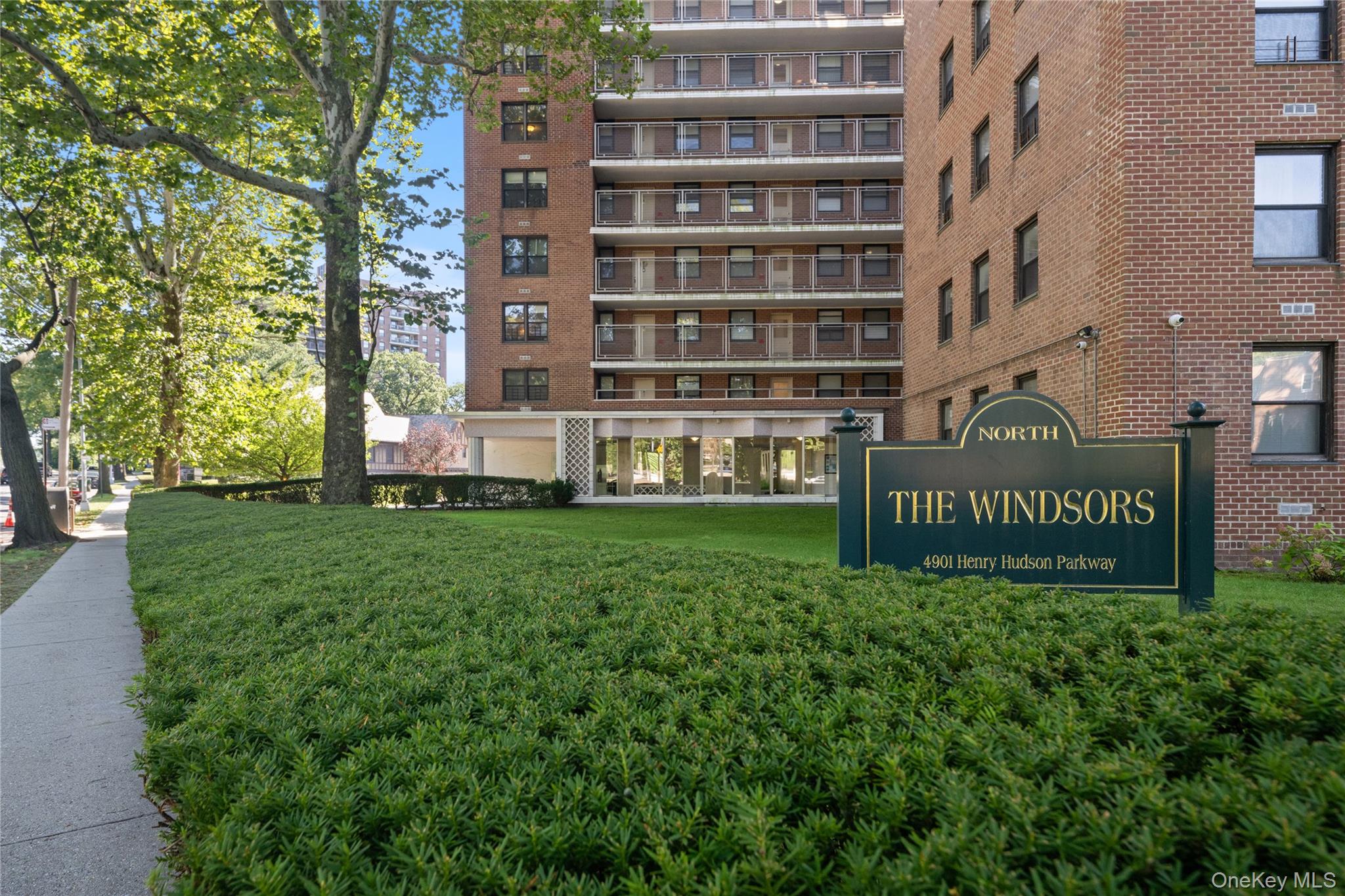 4901 Henry Hudson Parkway 8m Property Photo 12