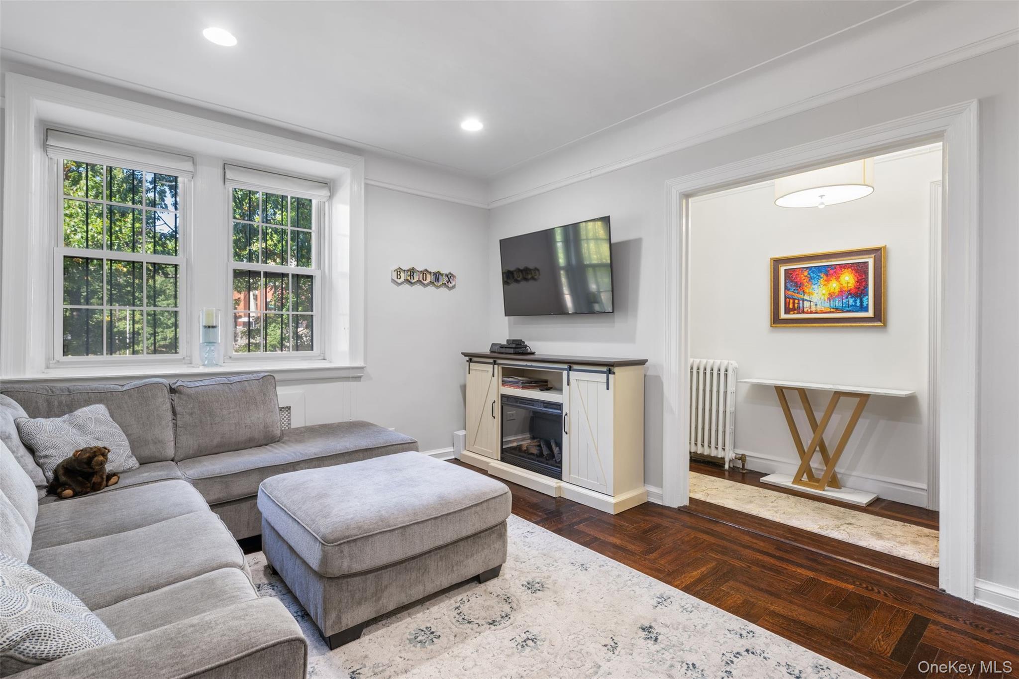 3814 Johnson Avenue E Property Photo 1