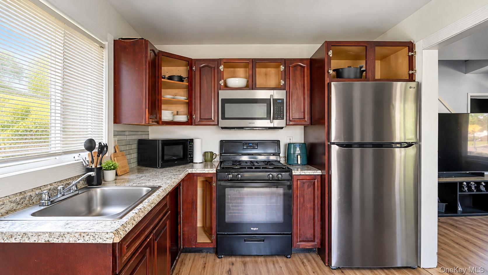 78 Shinnecock Avenue Property Photo 18