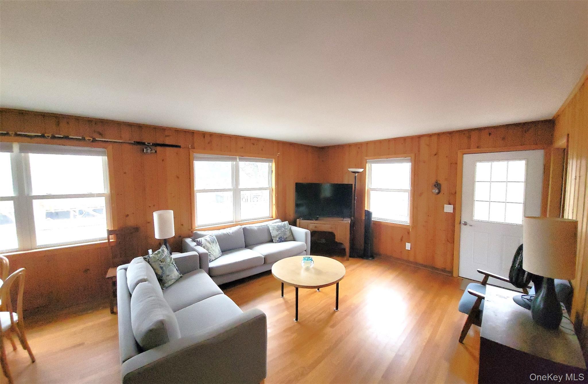 84 Oak Walk Property Photo 1