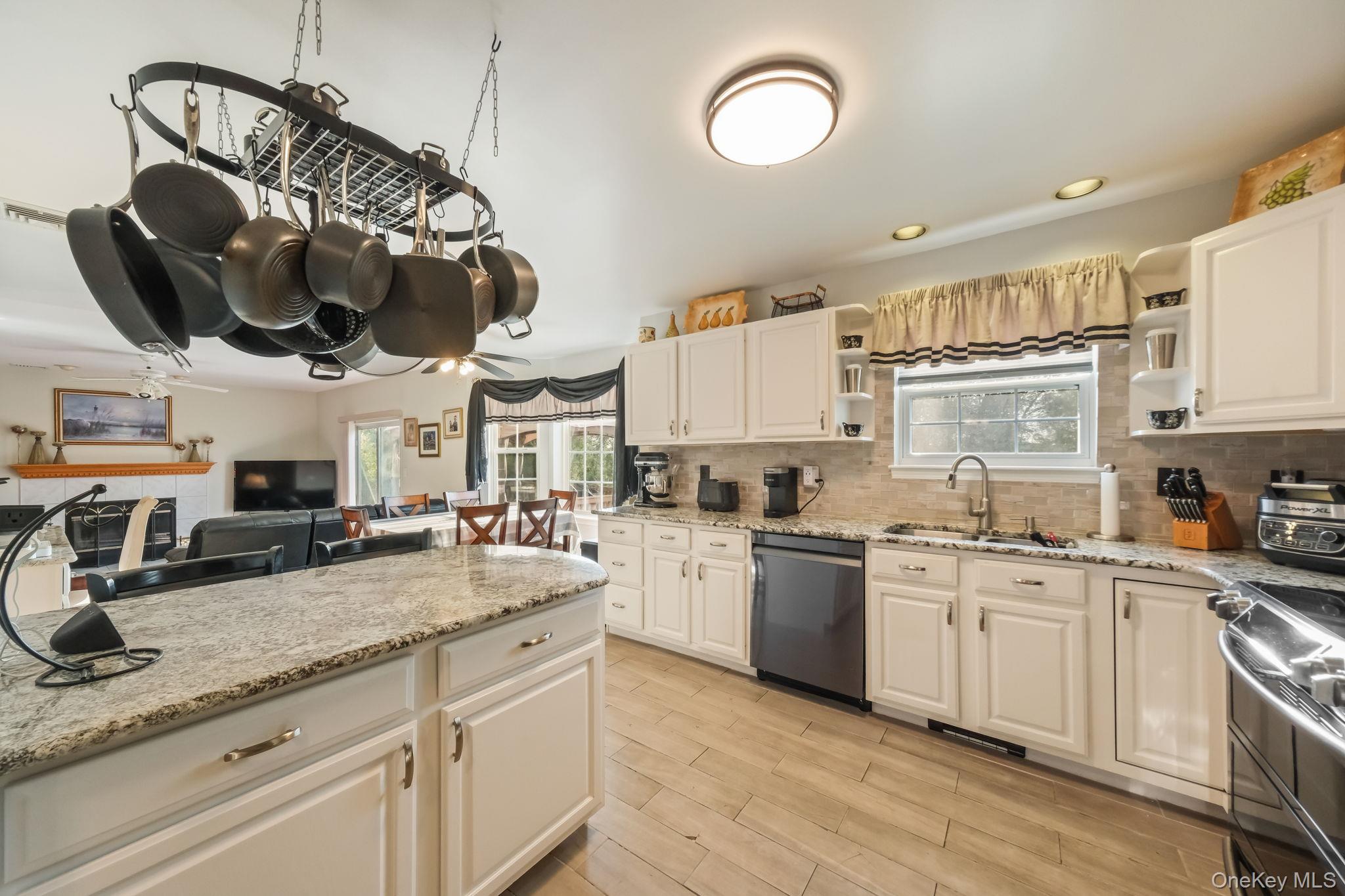 55 Beach Road Property Photo 12