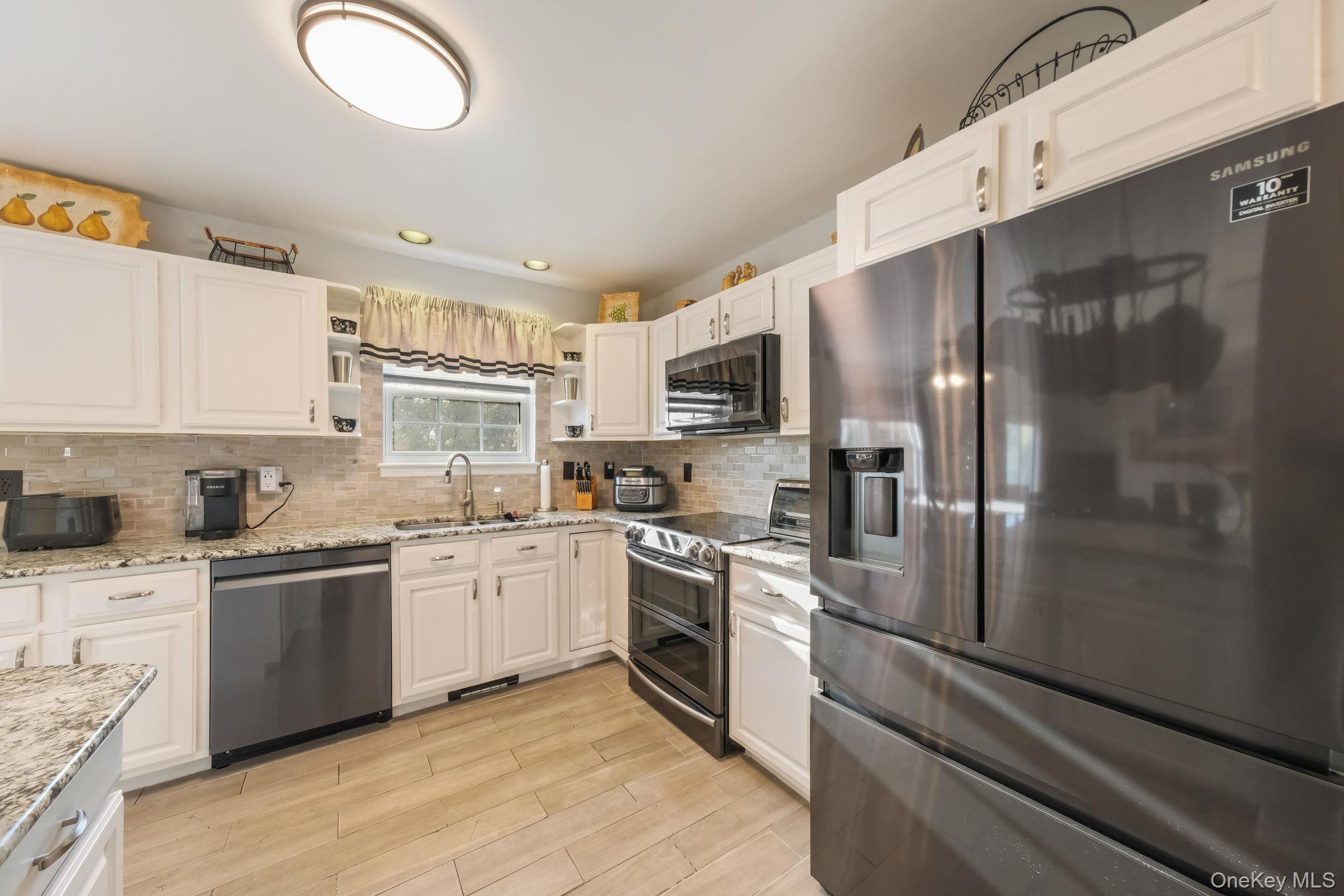 55 Beach Road Property Photo 14