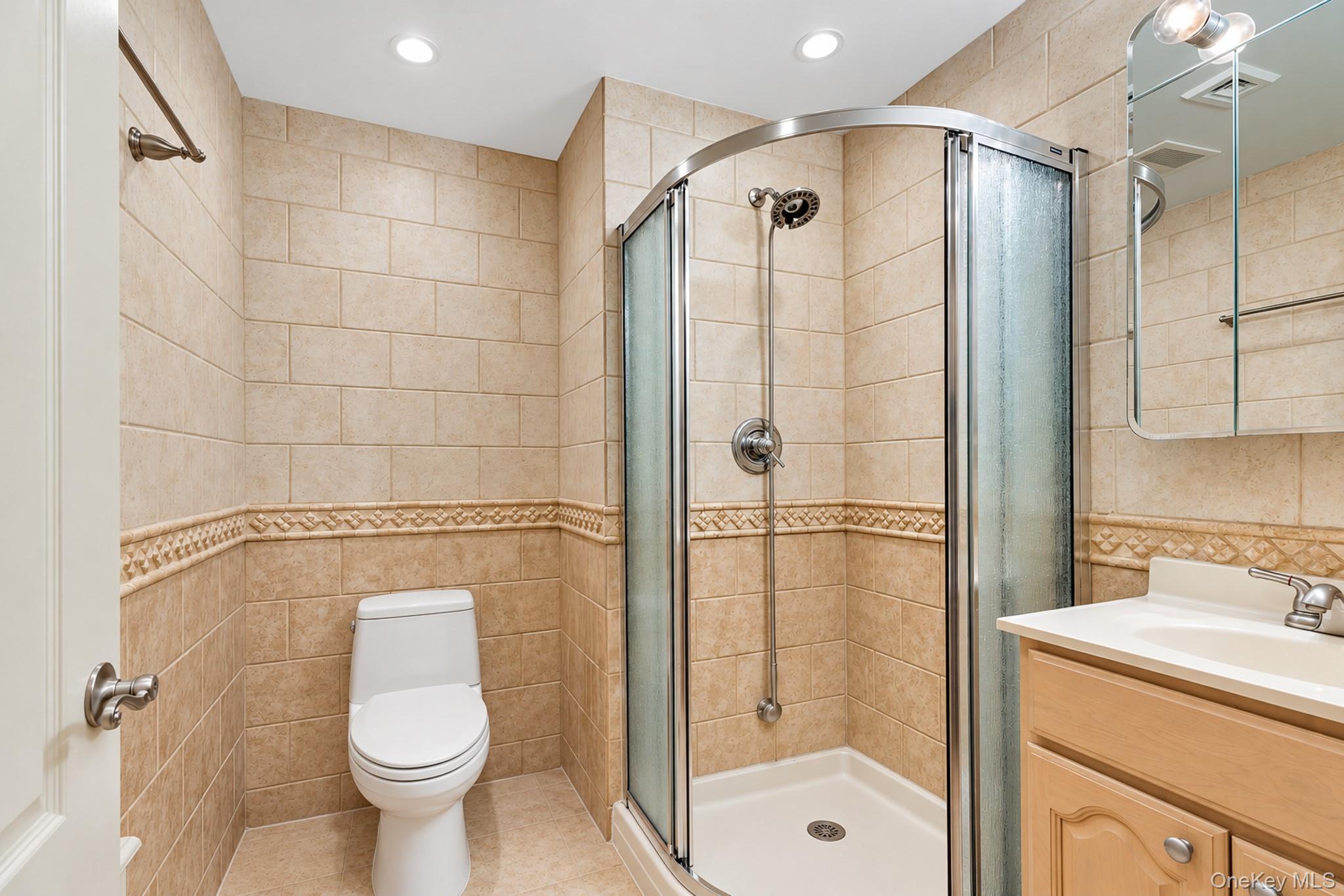 1674 E 22nd Street 3b Property Photo 7