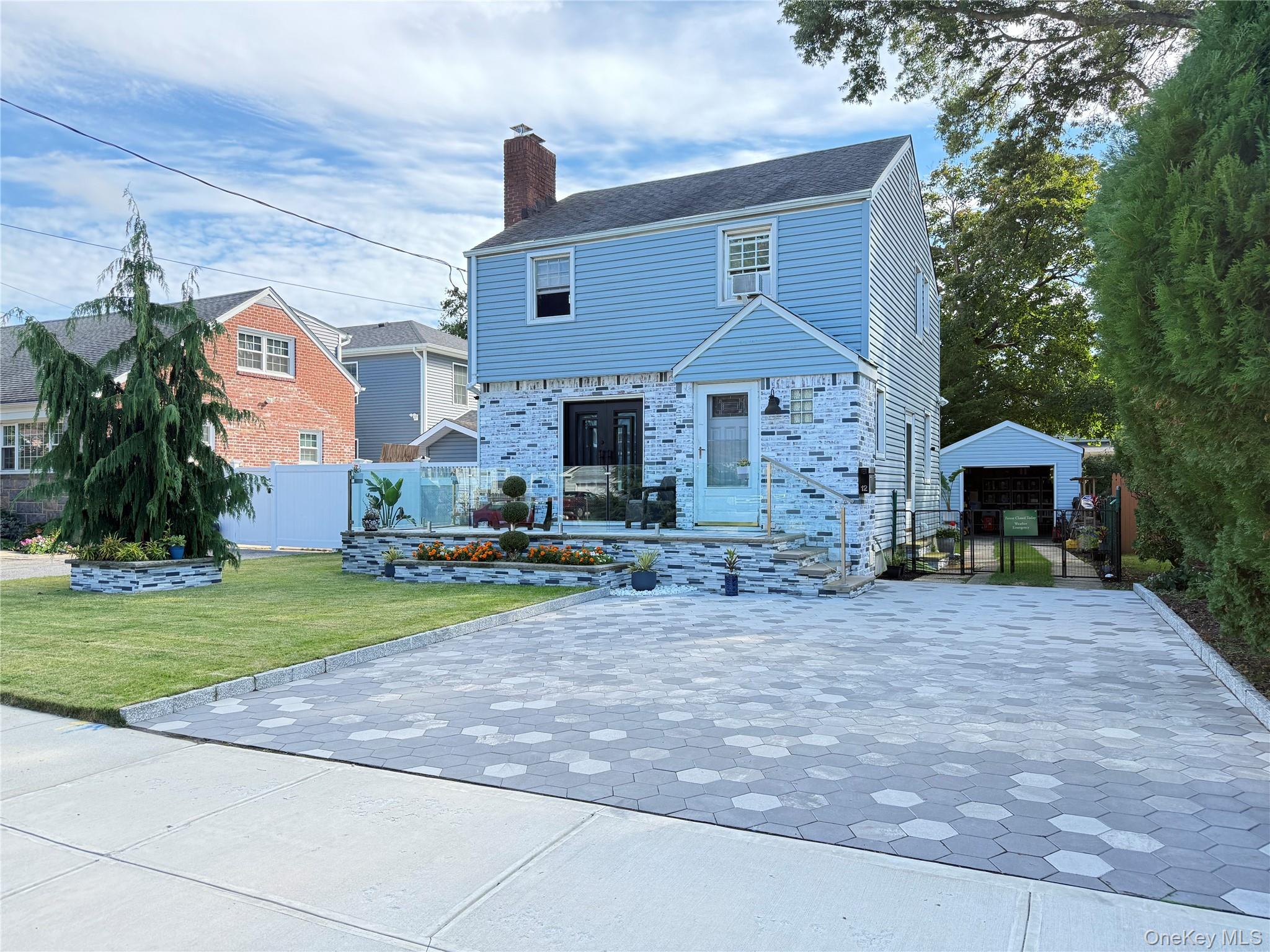 12 Cottage Place Property Photo 3