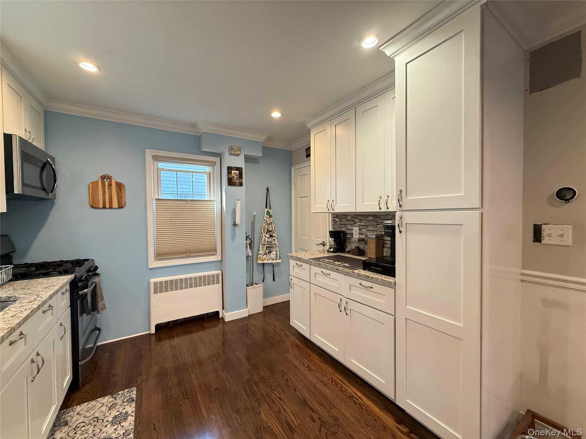 12 Cottage Place Property Photo 14