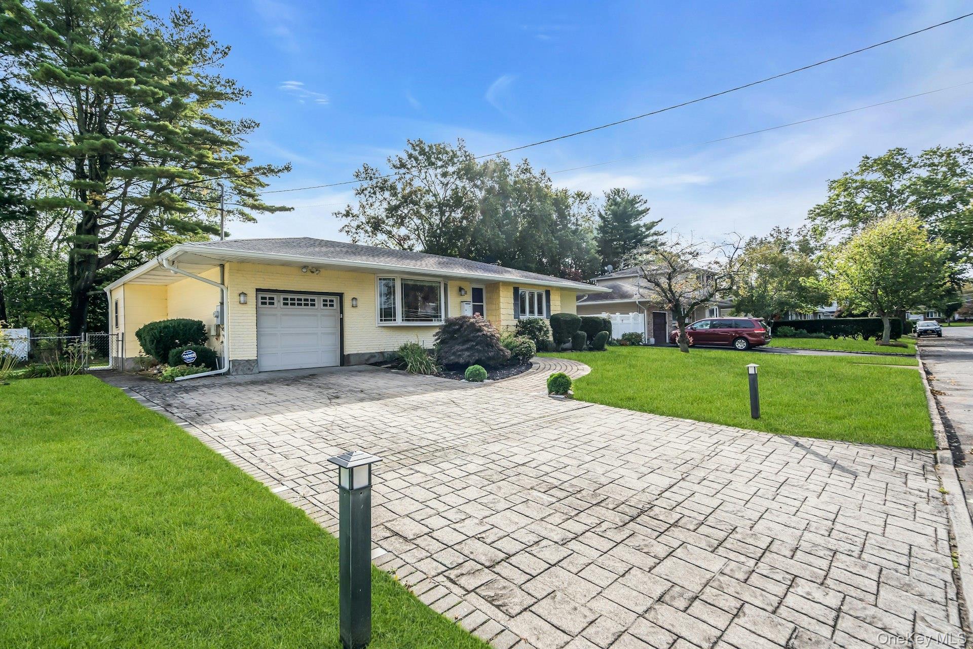 10 Fruitwood Lane Property Photo 2
