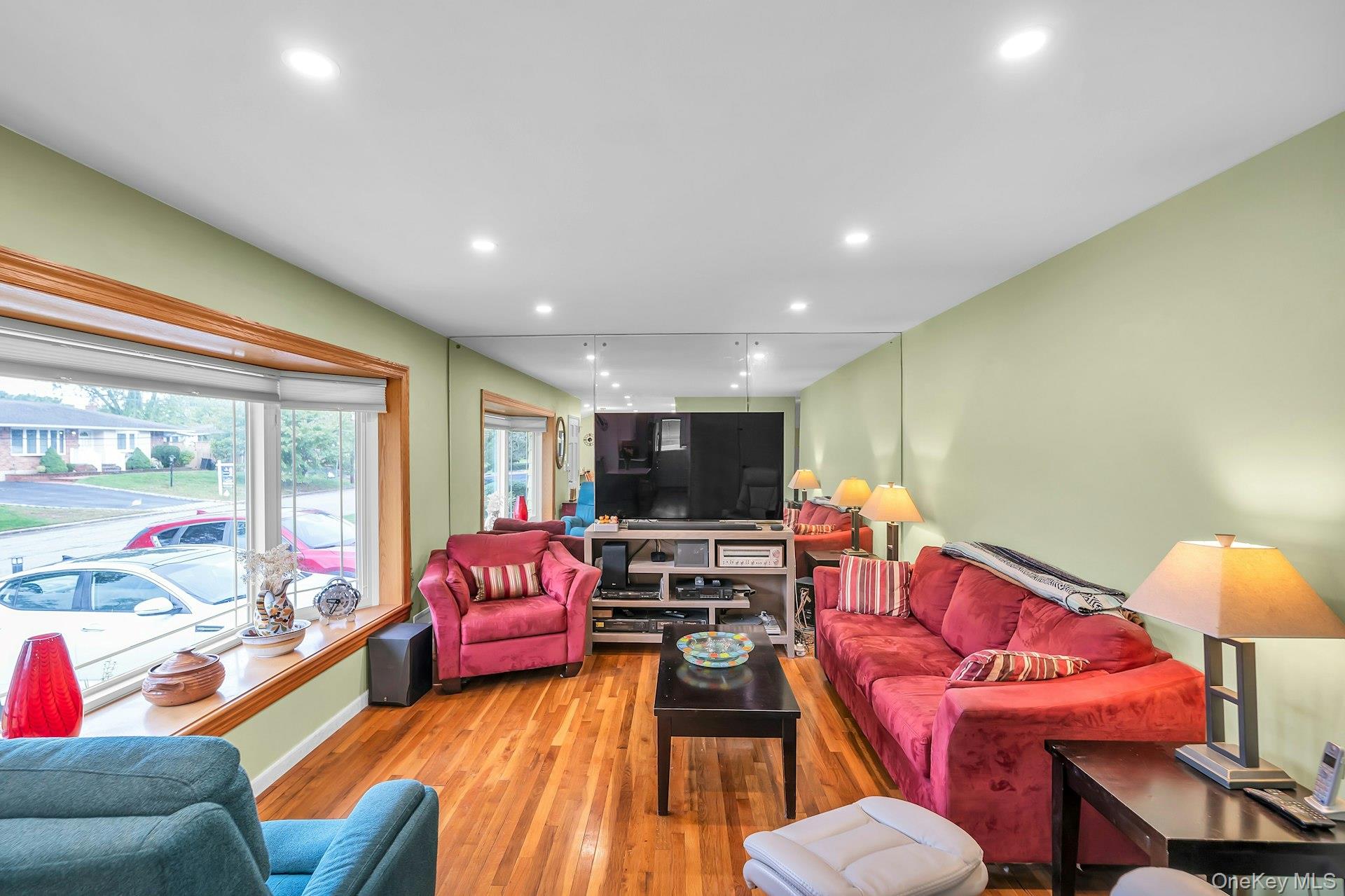 10 Fruitwood Lane Property Photo 3