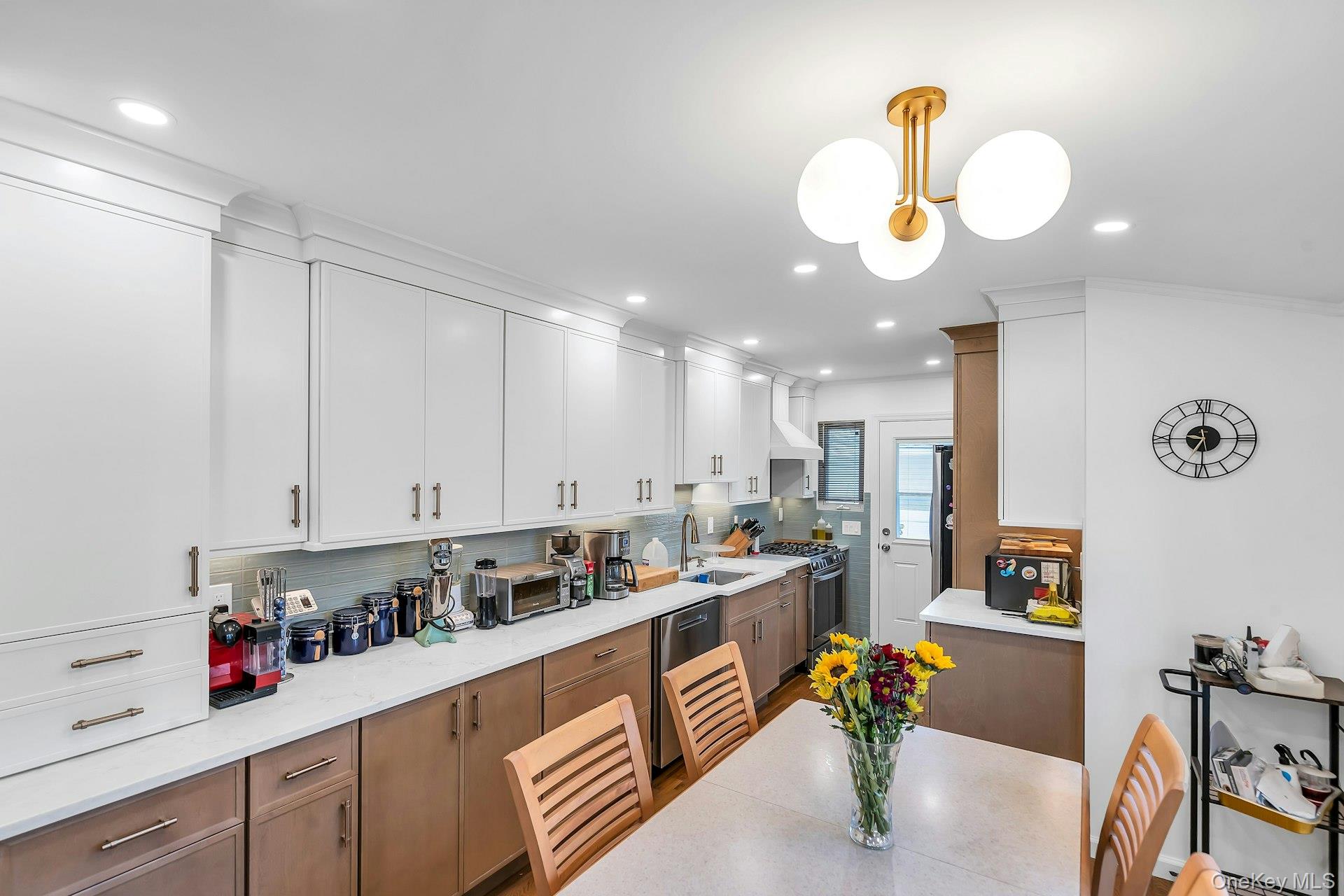 10 Fruitwood Lane Property Photo 8