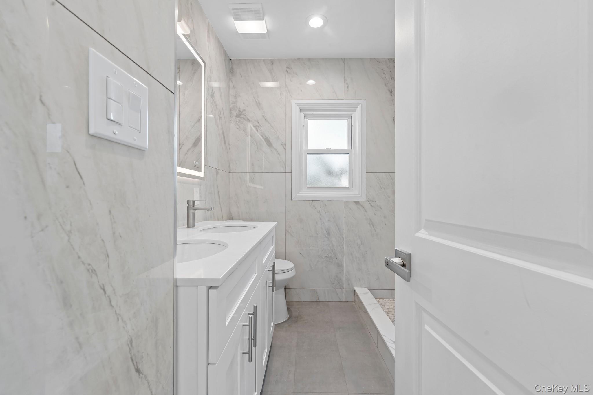2 Fordham Place Property Photo 12