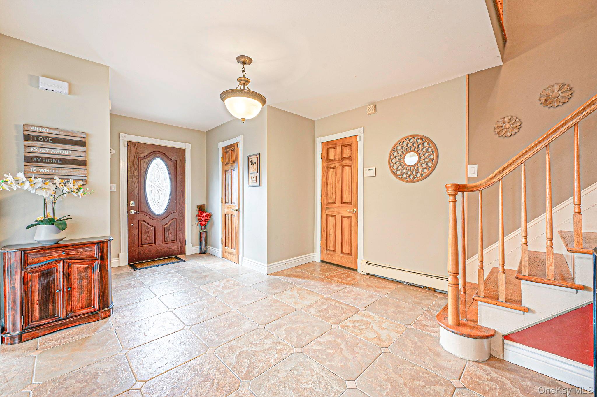 17 Hill Lane Property Photo 6