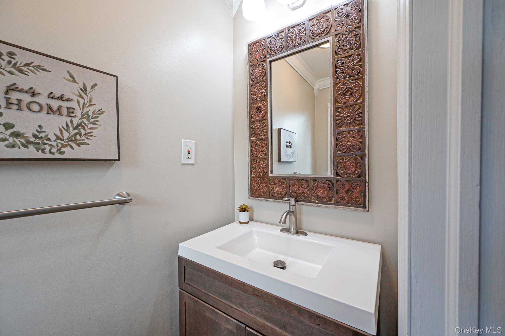 17 Hill Lane Property Photo 8