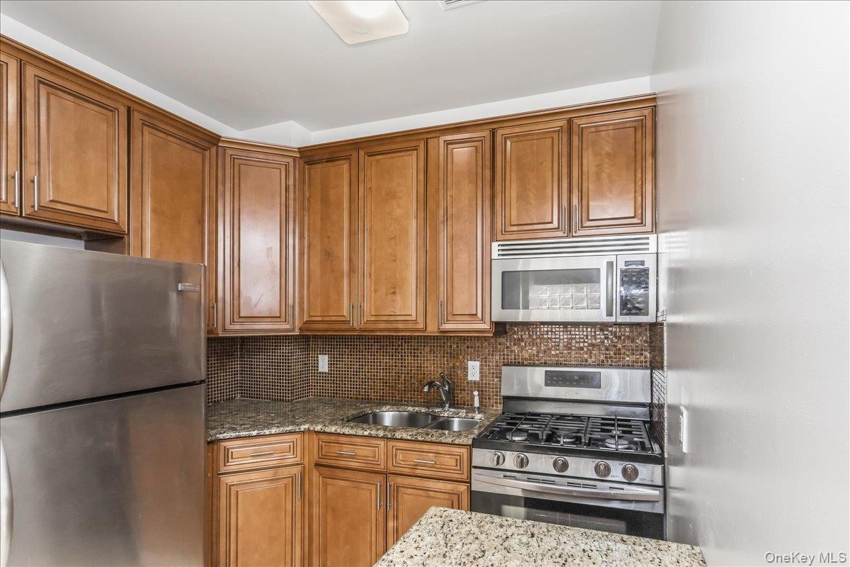 8424 Lefferts Boulevard 2c Property Photo 10