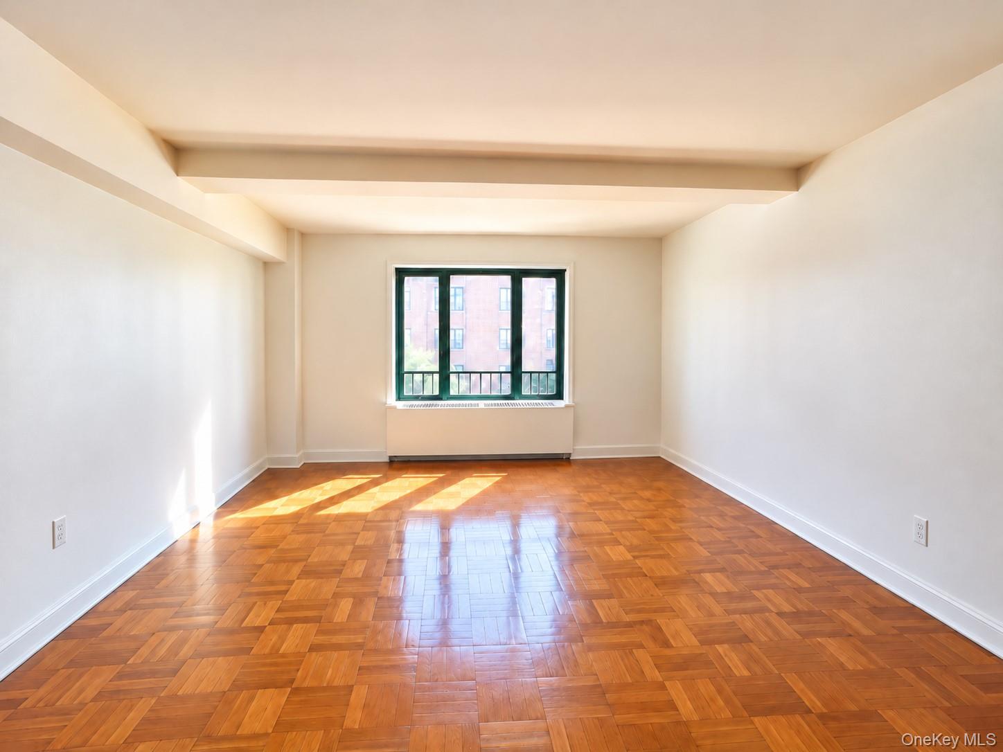 99 Metropolitan Oval 8b Property Photo 6