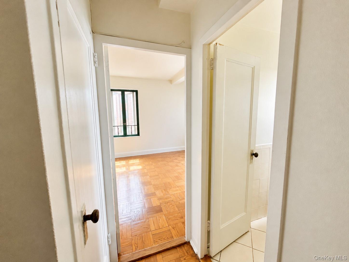 99 Metropolitan Oval 8b Property Photo 9
