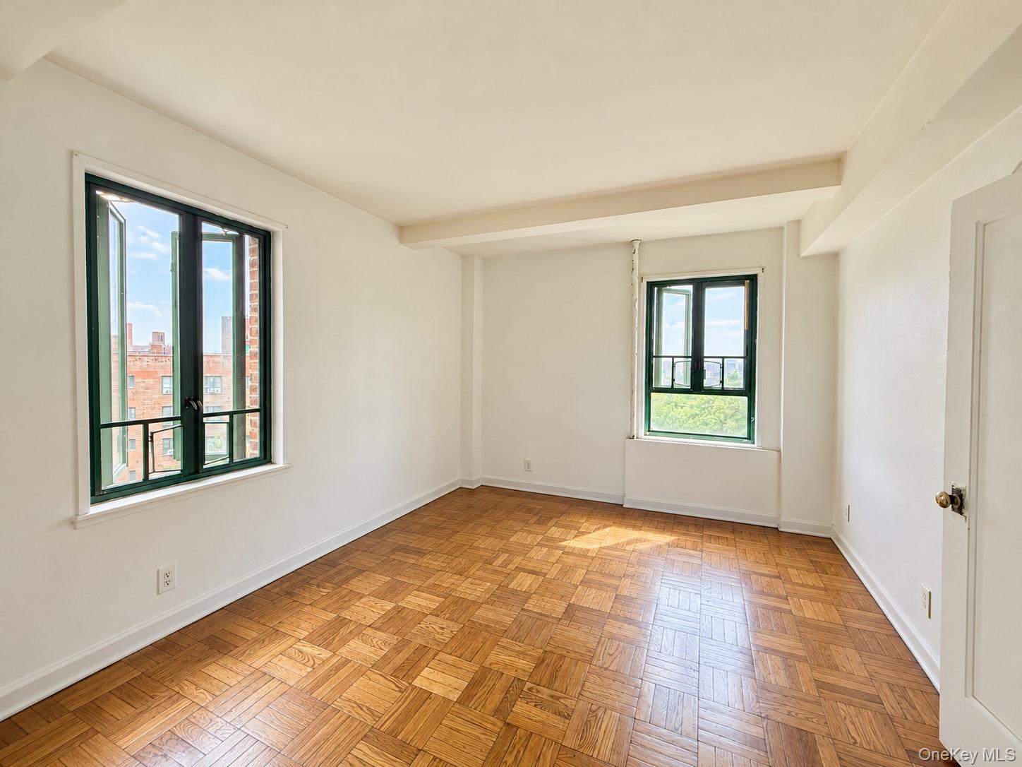 99 Metropolitan Oval 8b Property Photo 10