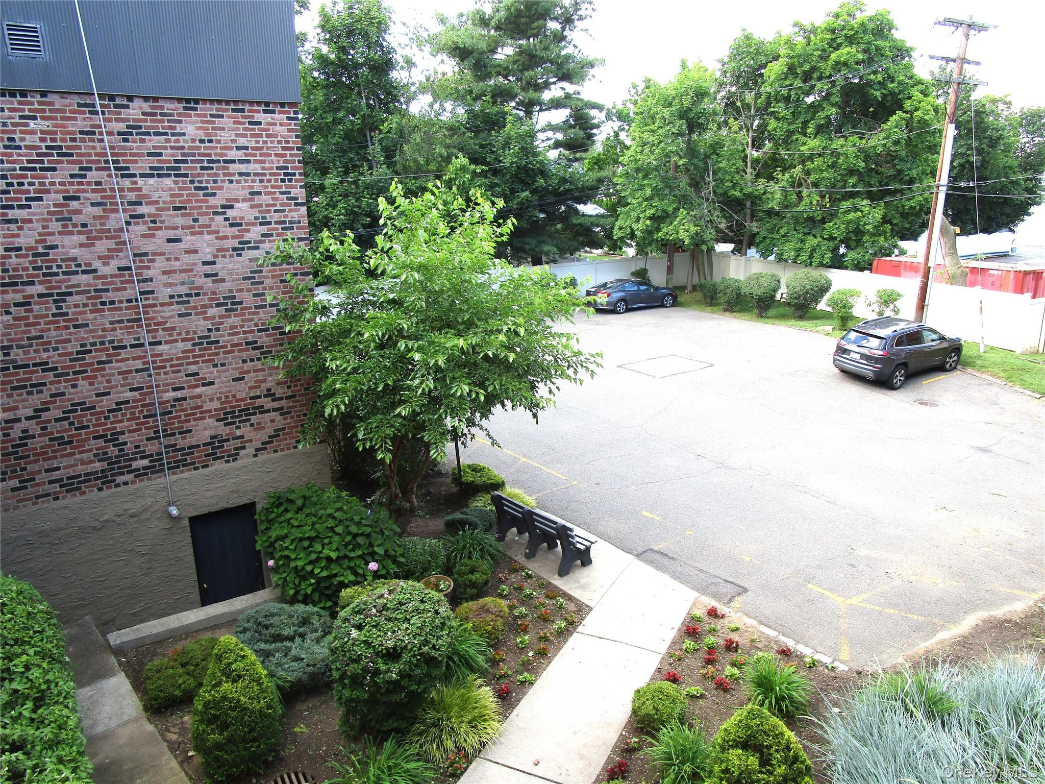 40 Daley Place 126 Property Photo 2