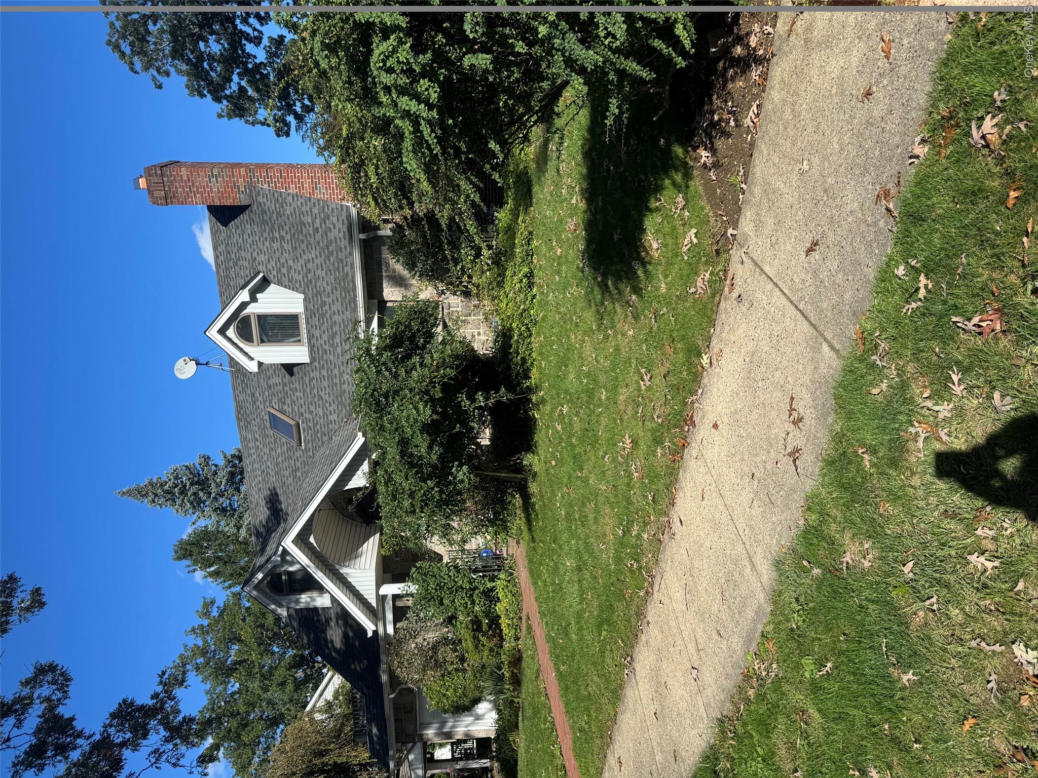 102 Hillside Park Drive Property Photo 1