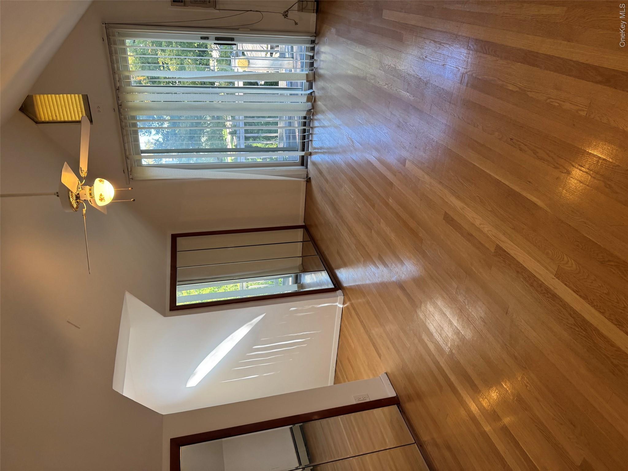 102 Hillside Park Drive Property Photo 8
