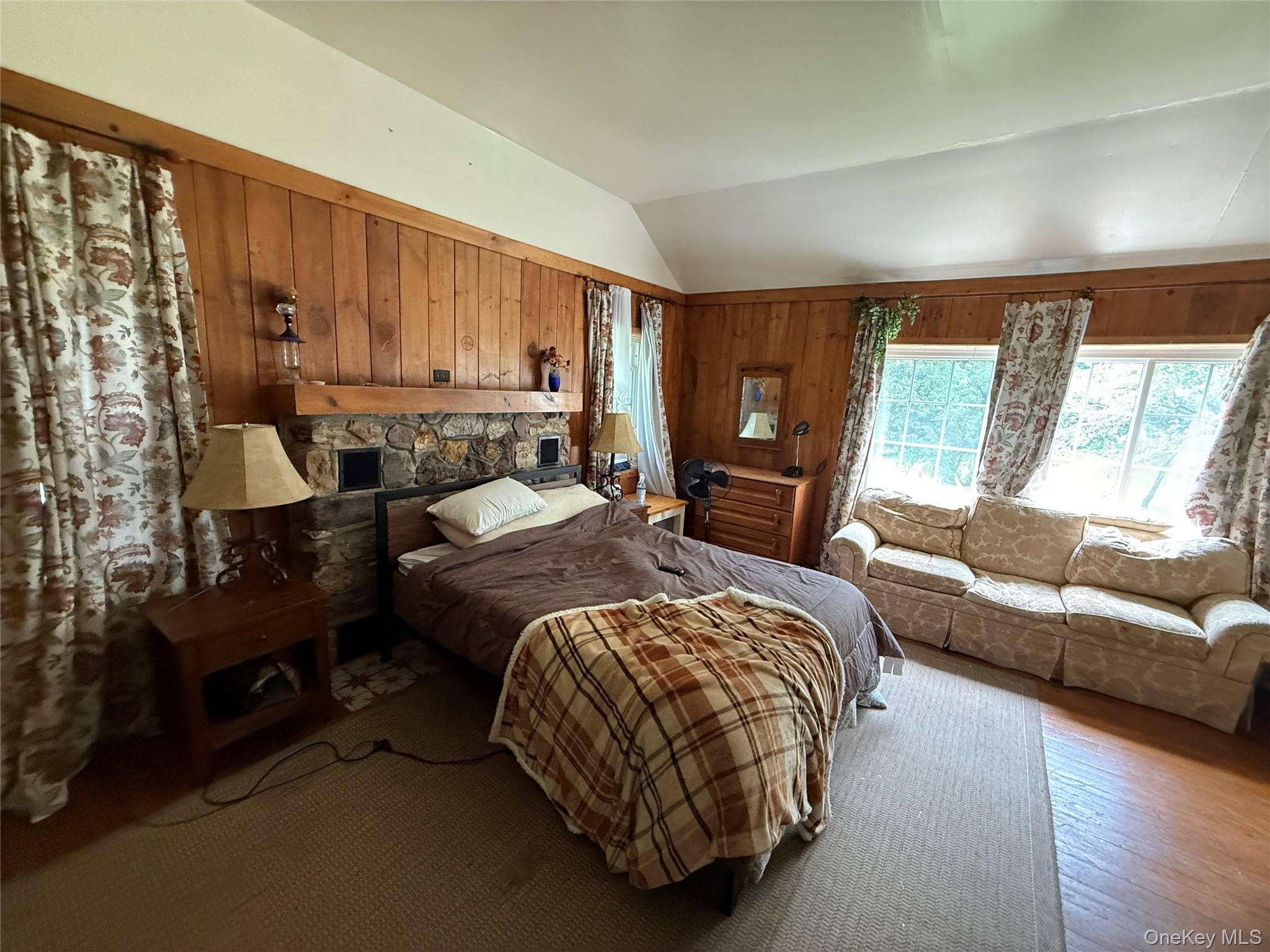 649 Lakes Road Property Photo 12