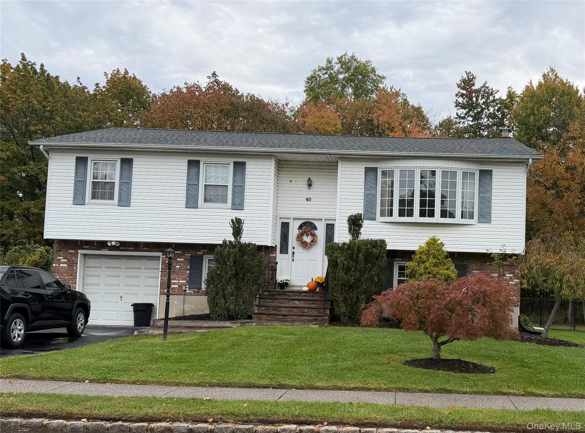 40 Lake Nanuet Drive Property Photo 1