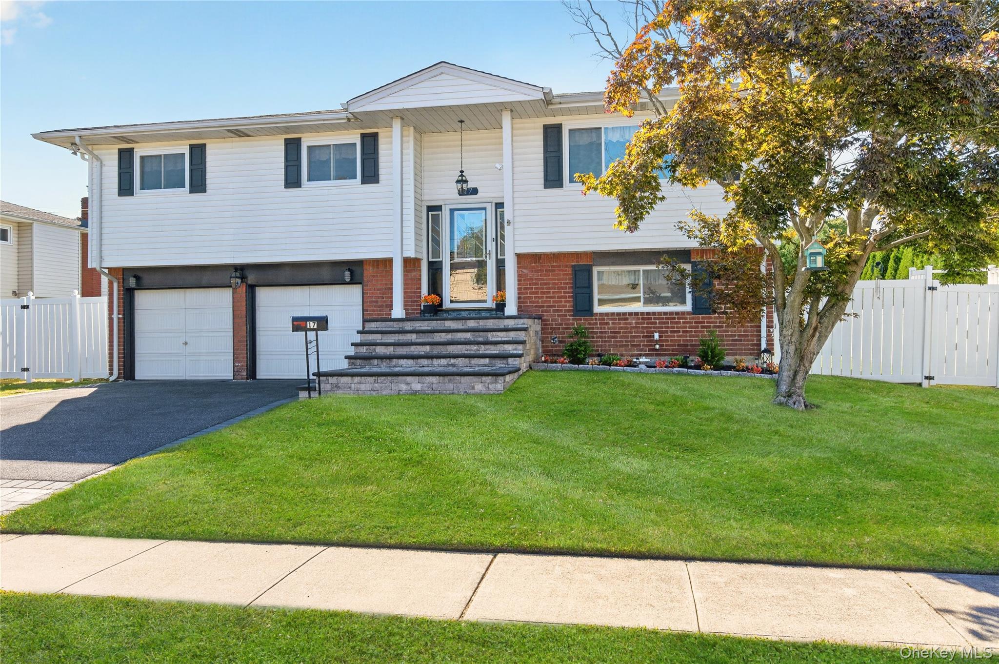 17 Sherwood Drive Property Photo 3