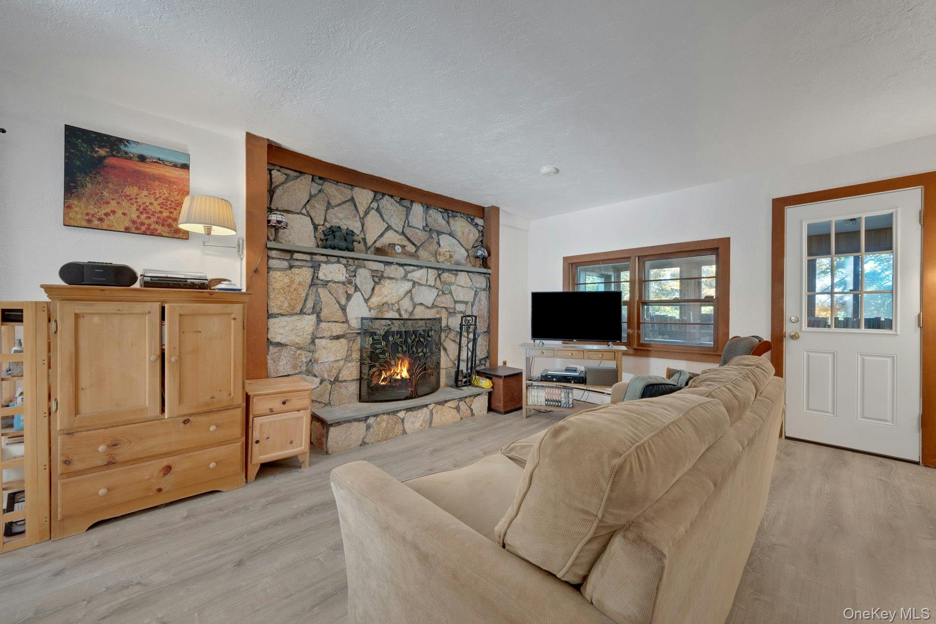 118 Circular Street Property Photo 8