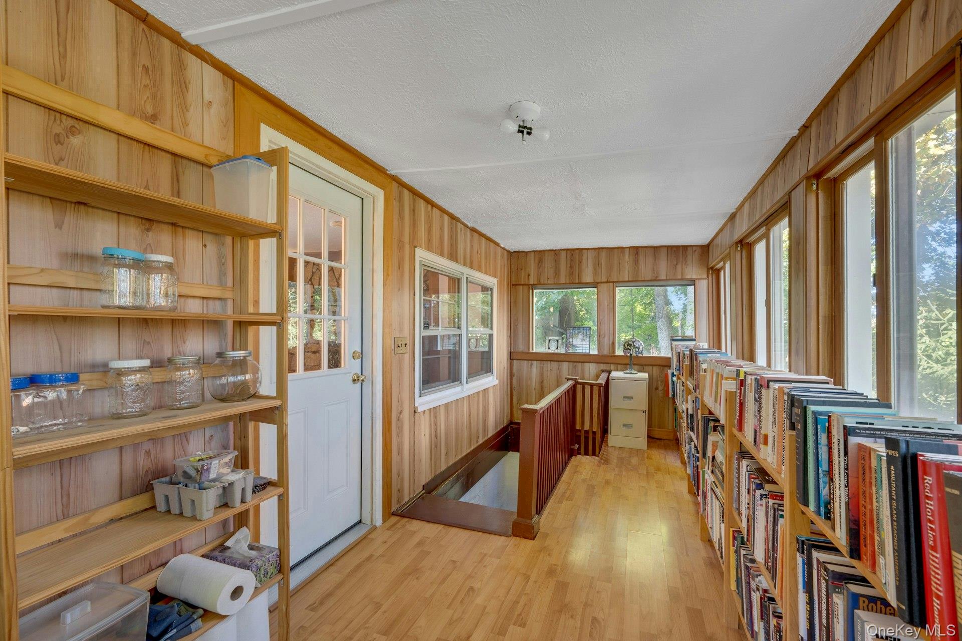 118 Circular Street Property Photo 16