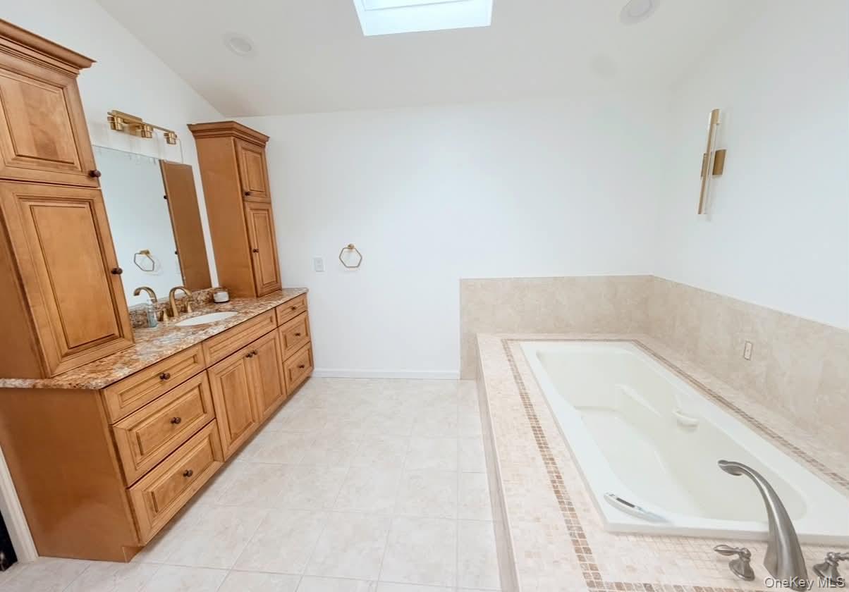 24 Rodney Avenue Property Photo 6