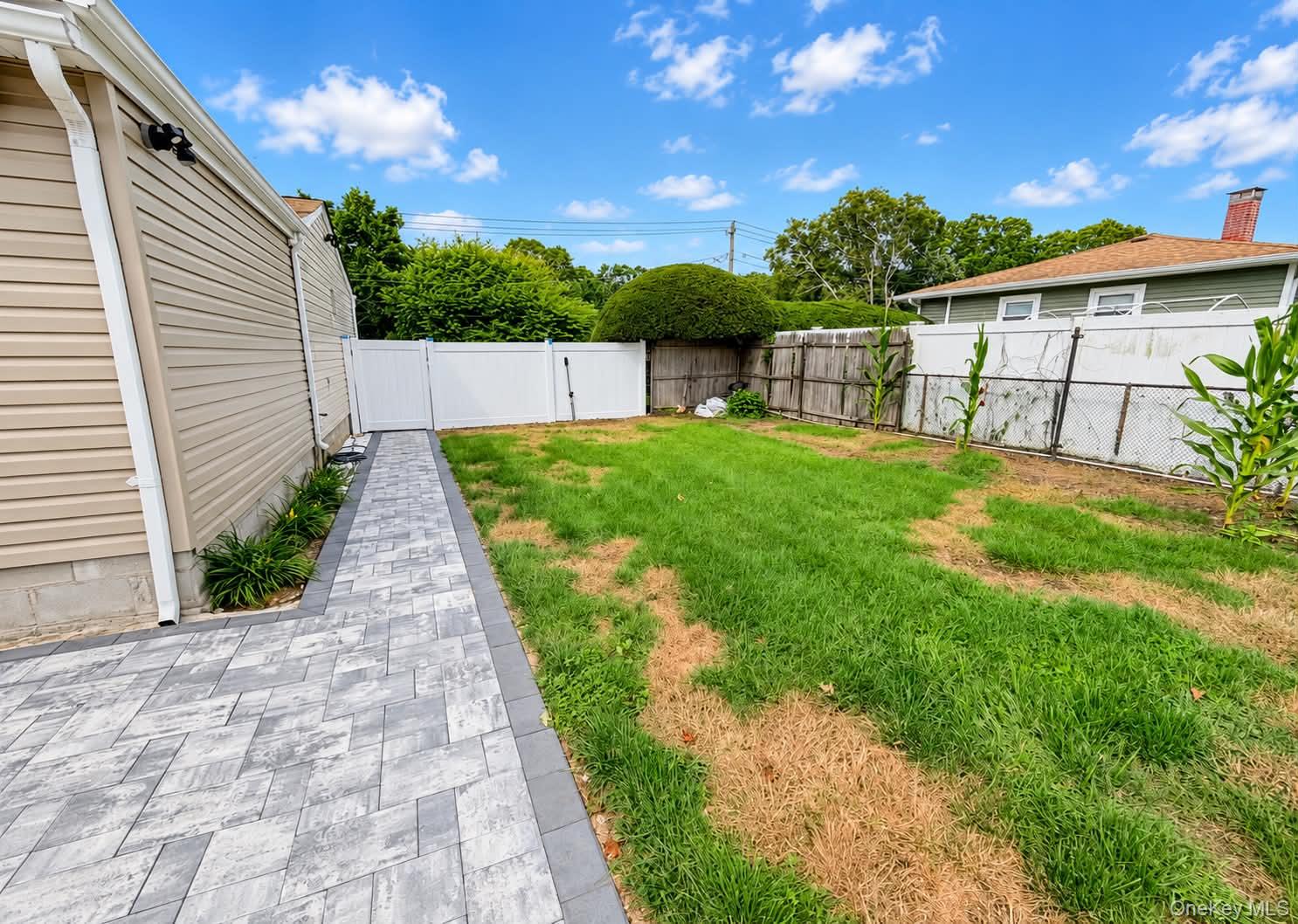 24 Rodney Avenue Property Photo 11