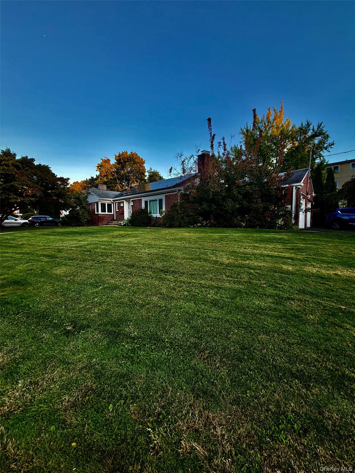 48 Disbrow Circle Property Photo 3
