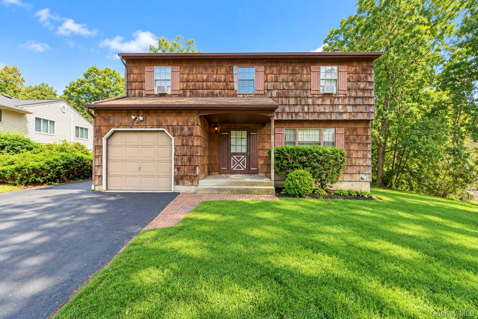 33 Oak Forest Drive Property Photo 1