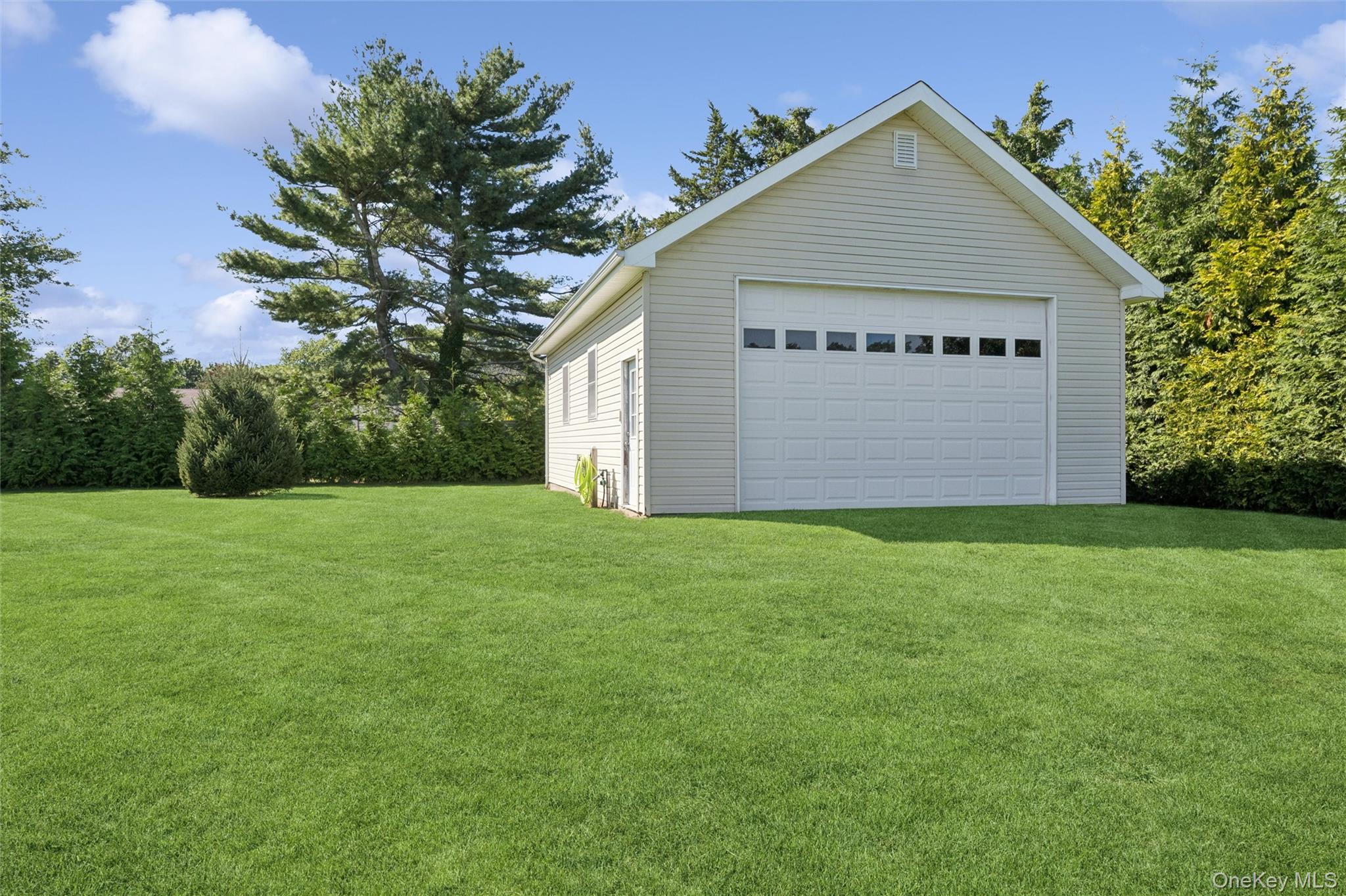 4105 Deep Hole Drive Property Photo 4