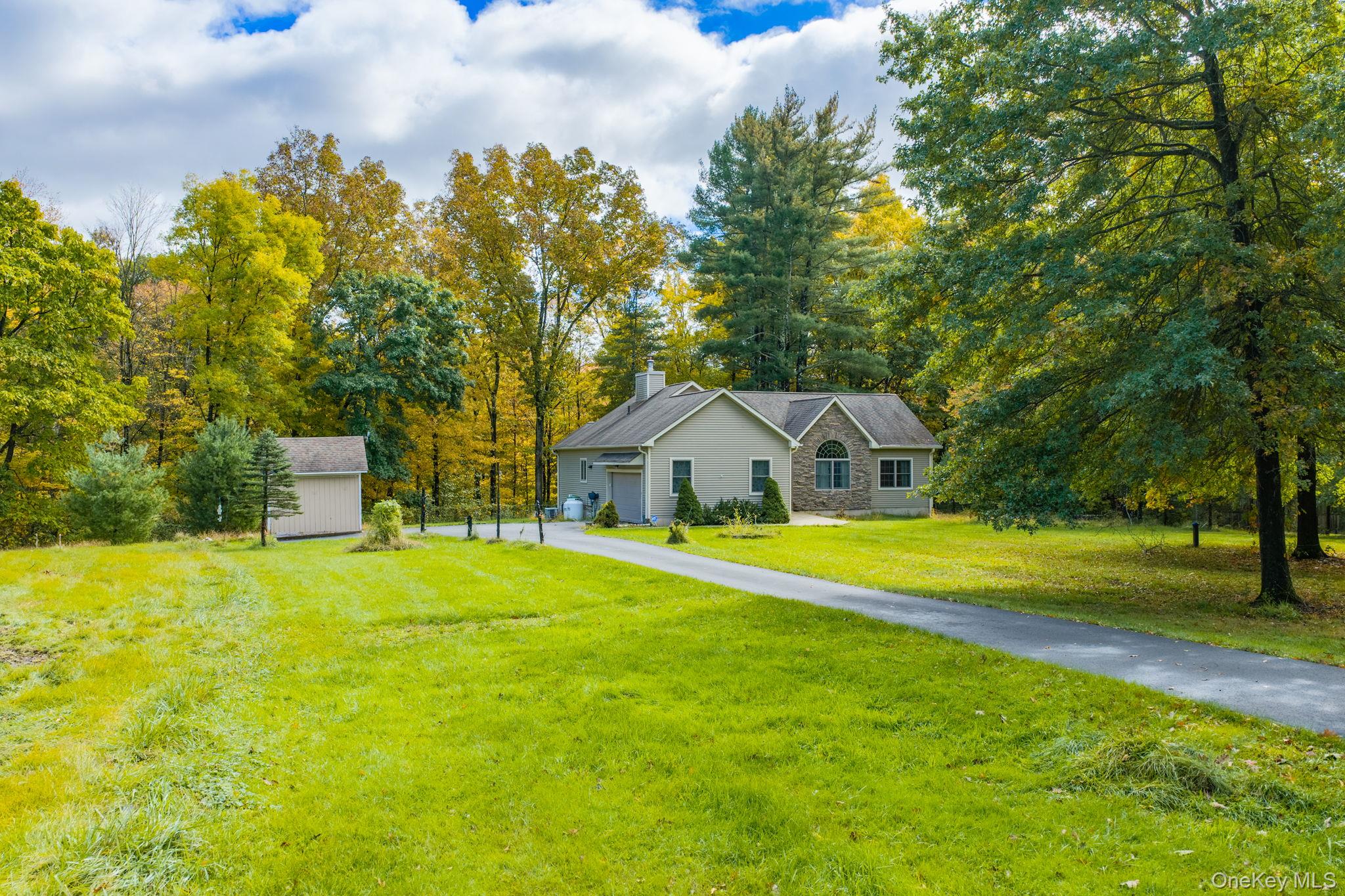 576 Burlingham Road Property Photo 4