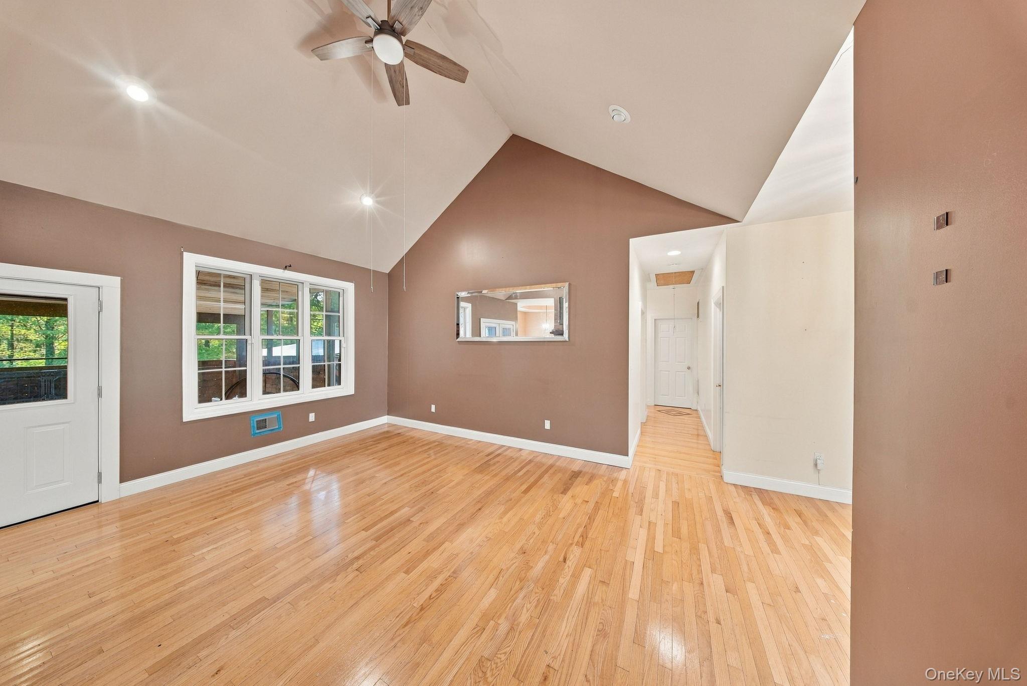576 Burlingham Road Property Photo 11