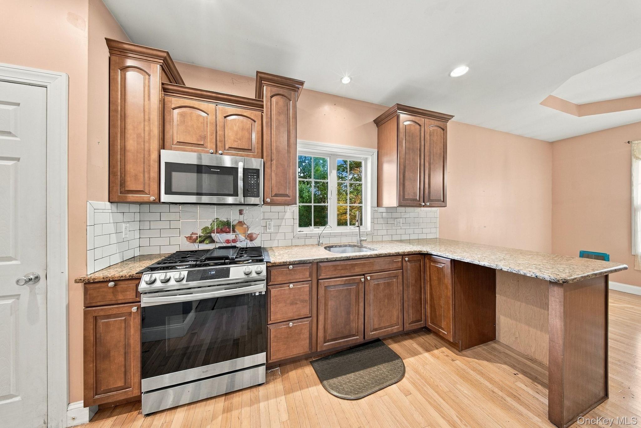 576 Burlingham Road Property Photo 12